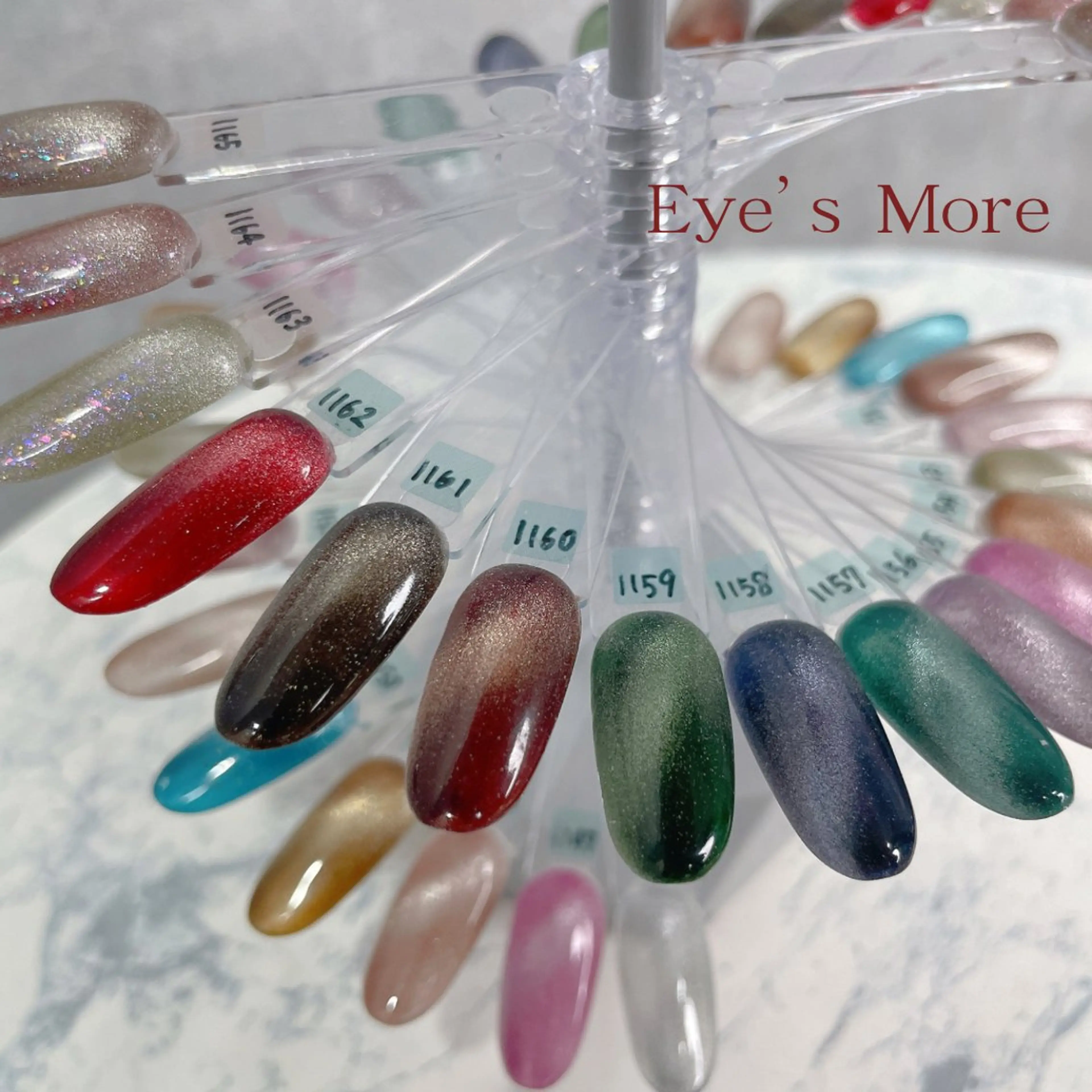 ネイル マグネットネイル Eye’sMore八王子所属・Eyes More/ Yukiのネイルデザイン