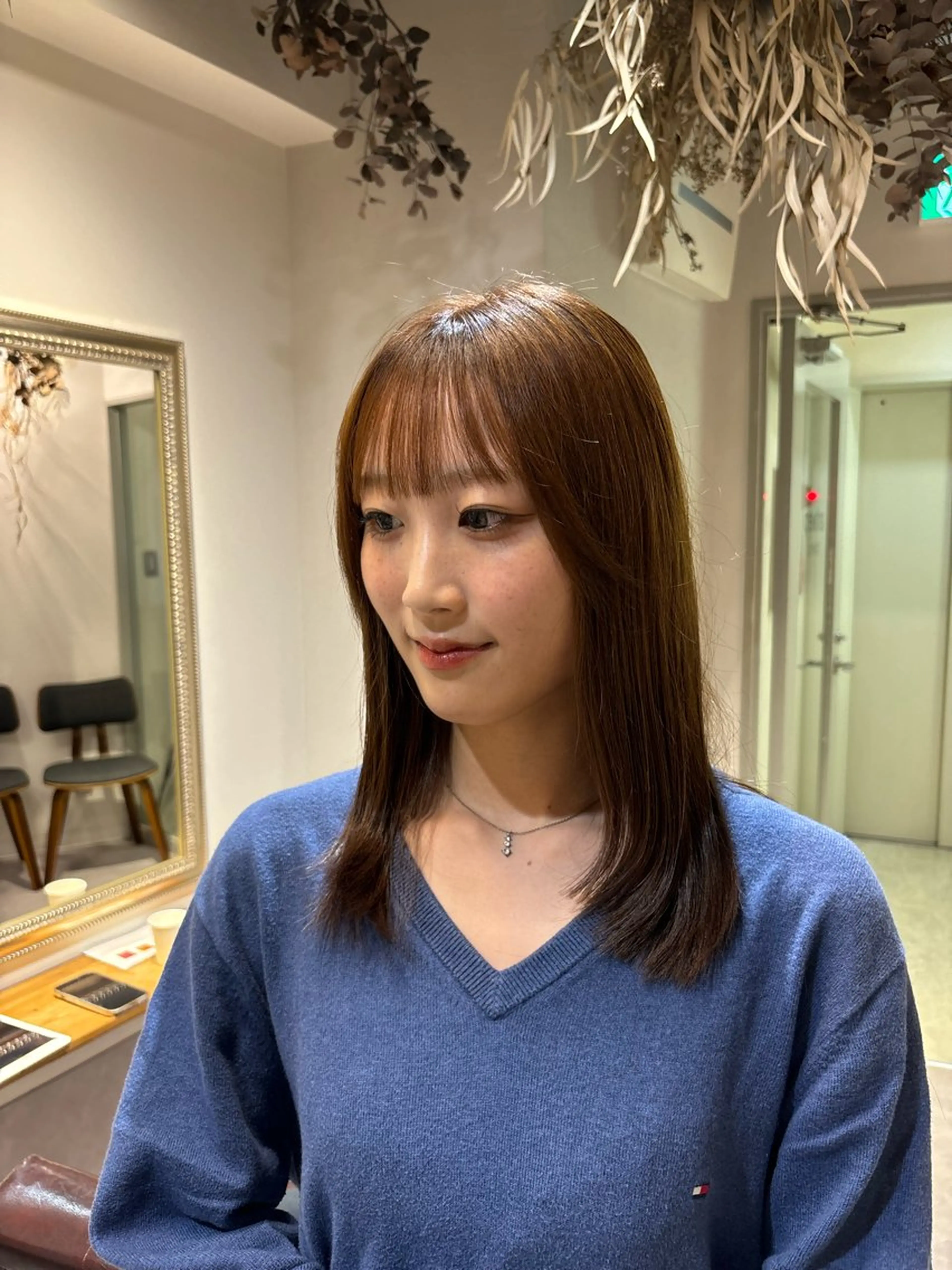 セミロング ヘアカラー トリートメント 髙島隆世/オールマイ ティーな施術のヘアスタイル