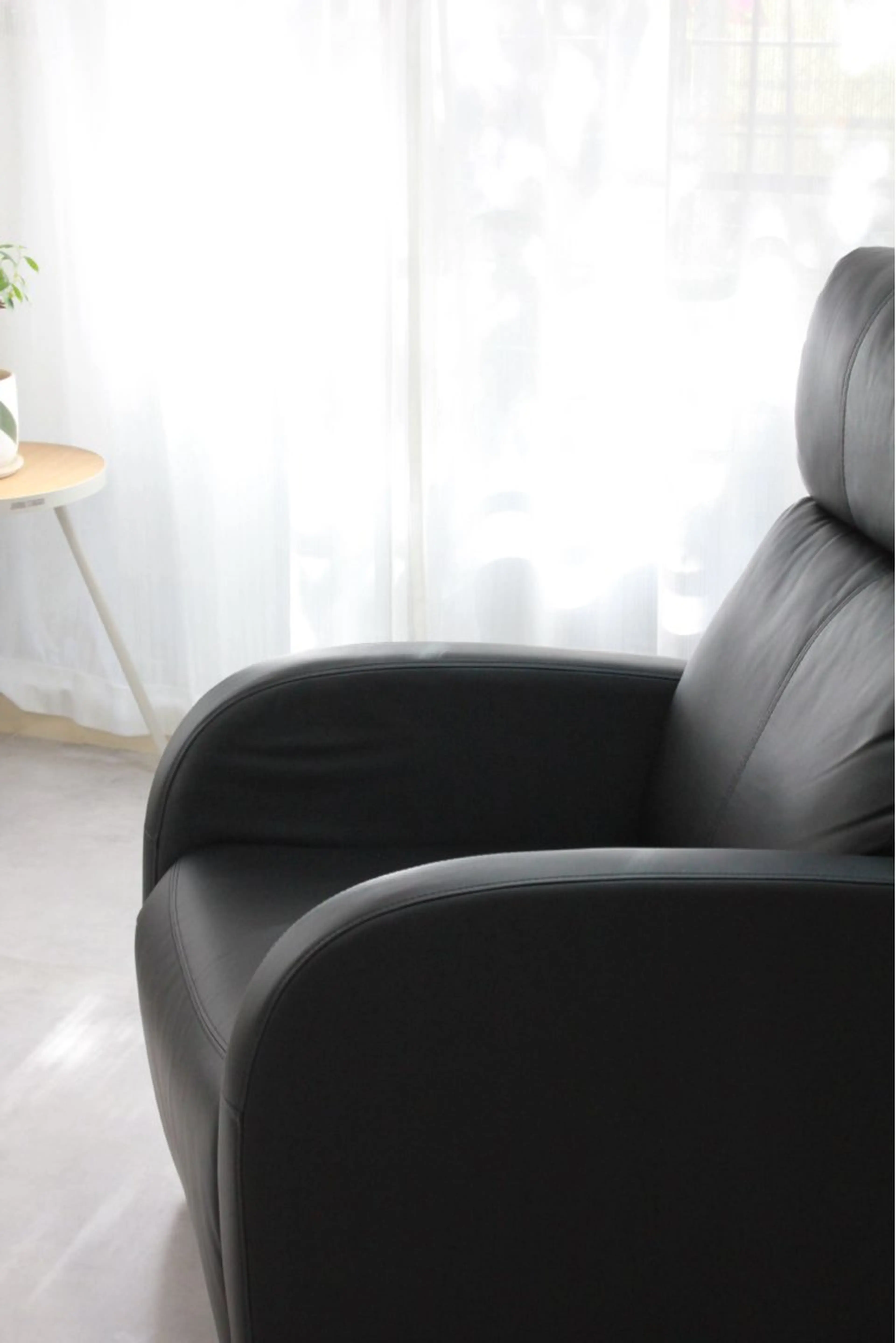 メンズ アイブロウ メンズアイブロウ 【メンズ眉毛サロン】アカヌケボーイズクラブ｜三軒茶屋所属・メンズ専門眉毛サロン 三軒茶屋の眉毛・アイブロウイメージ