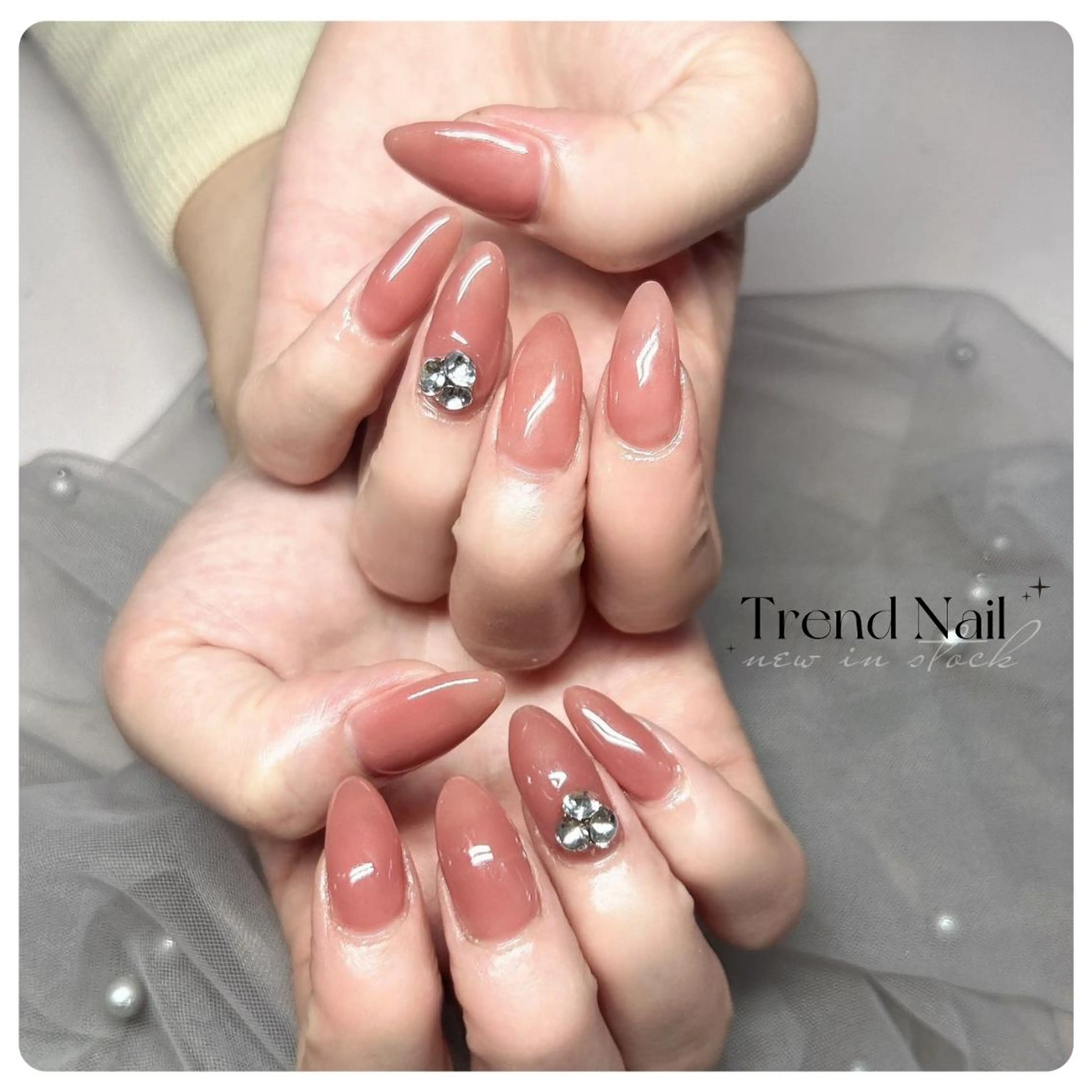 ロング Dioneネイル リリのネイルデザイン