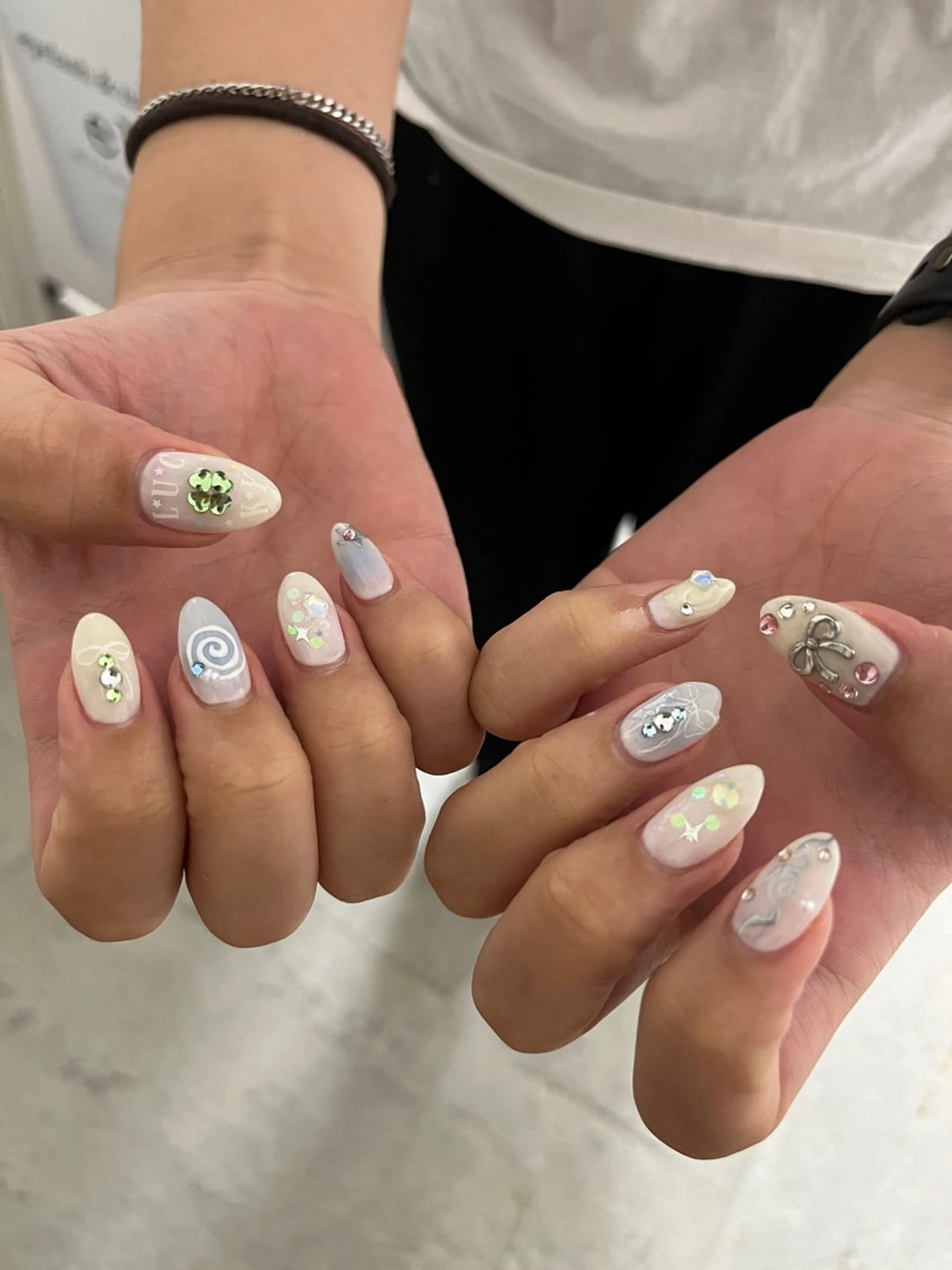 ネイル ハンドネイル エレン 南越谷のネイルデザイン