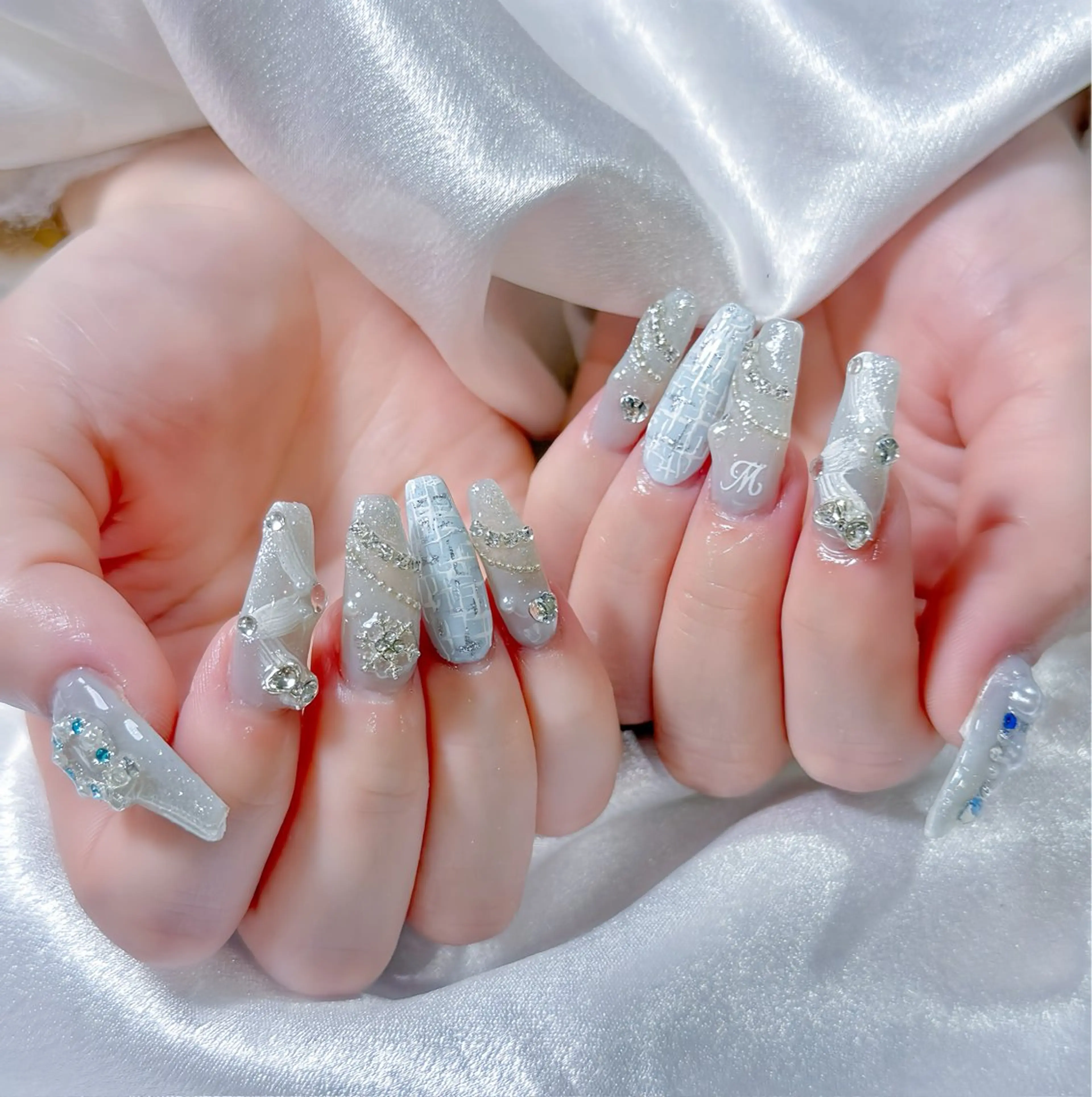 ネイル チークネイル フラッシュネイル フラワーネイル フットネイル ジェルネイル ハンドネイル Rin Nail Shinokuboのネイルデザイン