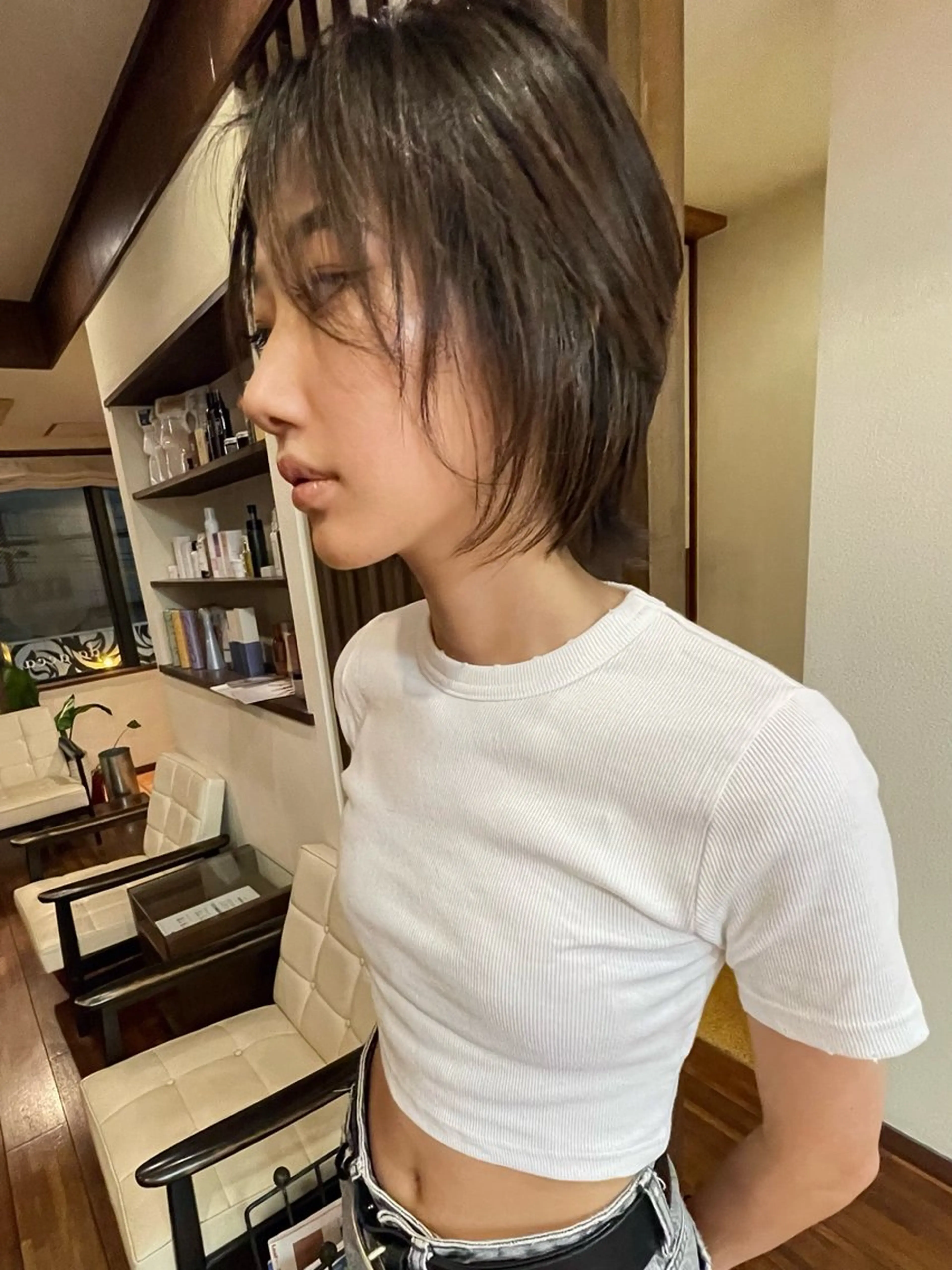 ショート カラー ウルフカット カット ヘアカラー トリートメント 髪質改善ｶﾗｰ ｹｱﾌﾞﾘｰﾁ/ﾀﾑのヘアスタイル