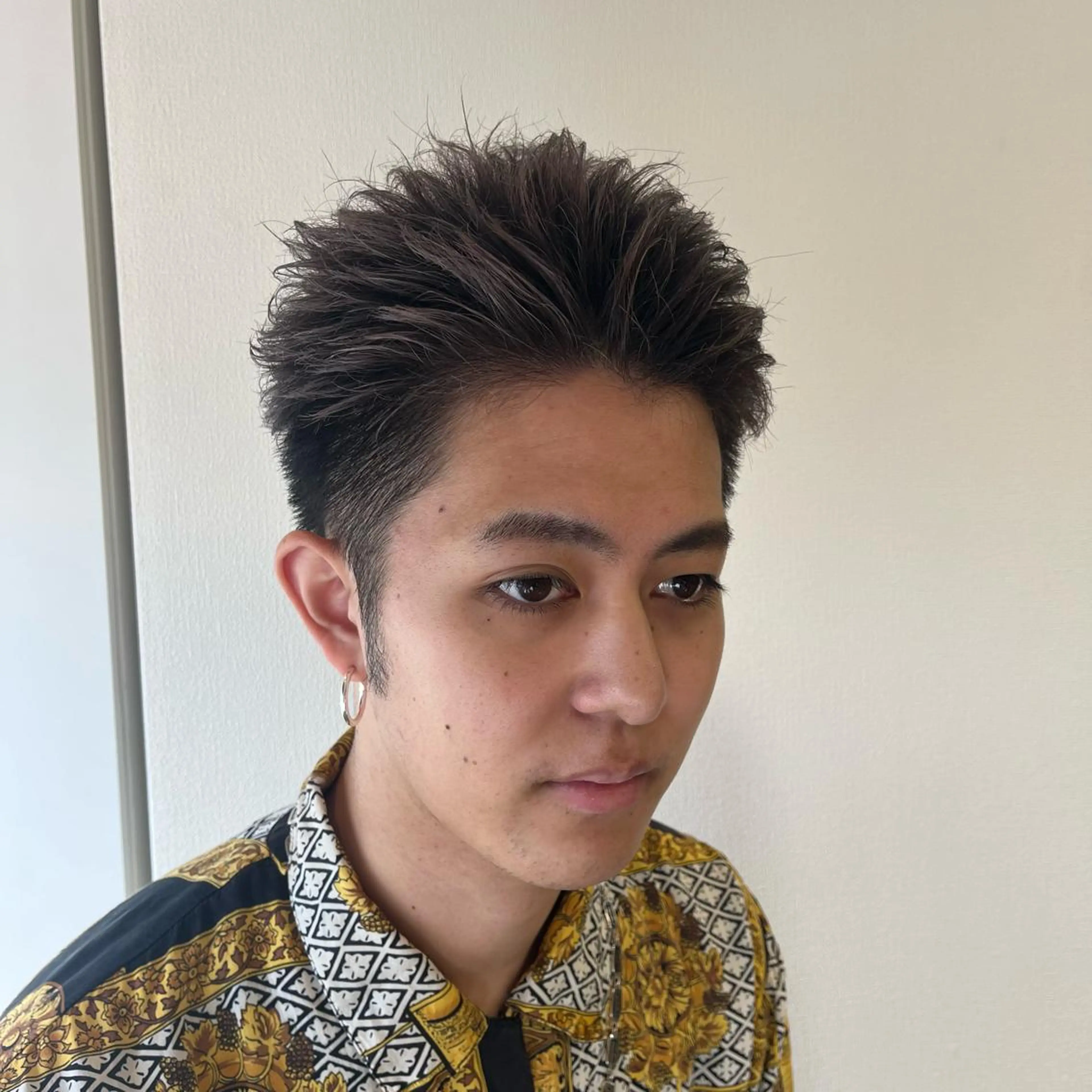 ショート カラー メンズ オールバック 外国人風カラー カット ヘアカラー メンズ特化美容師/ 藤戸 椋のヘアスタイル