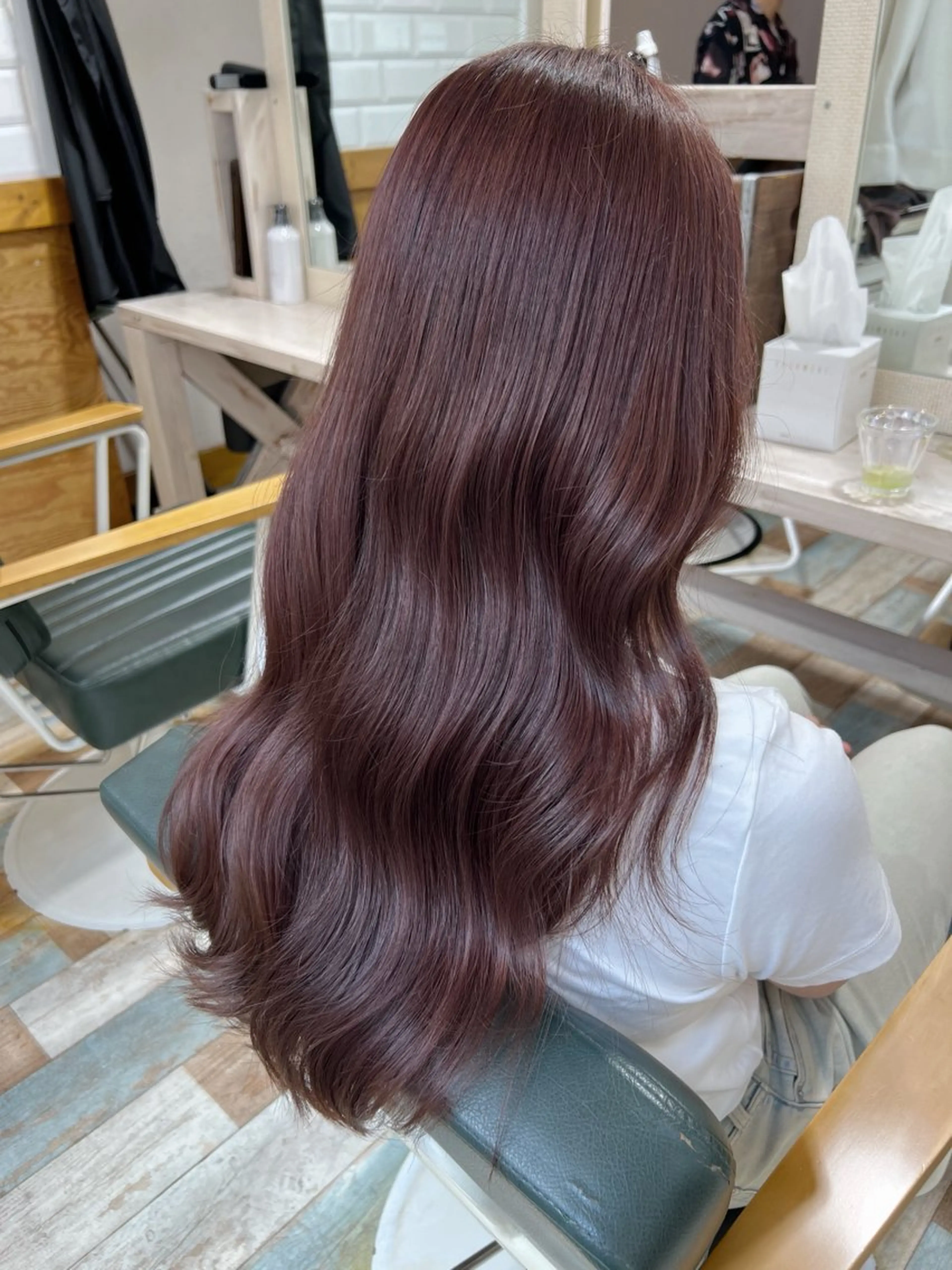 ロング カラー ブリーチ 透明感カラー デザインカラー ダブルカラー イヤリングカラー ヘアカラー トリートメント KANA/ボブ/ インナーカラー/艶髪のヘアスタイル