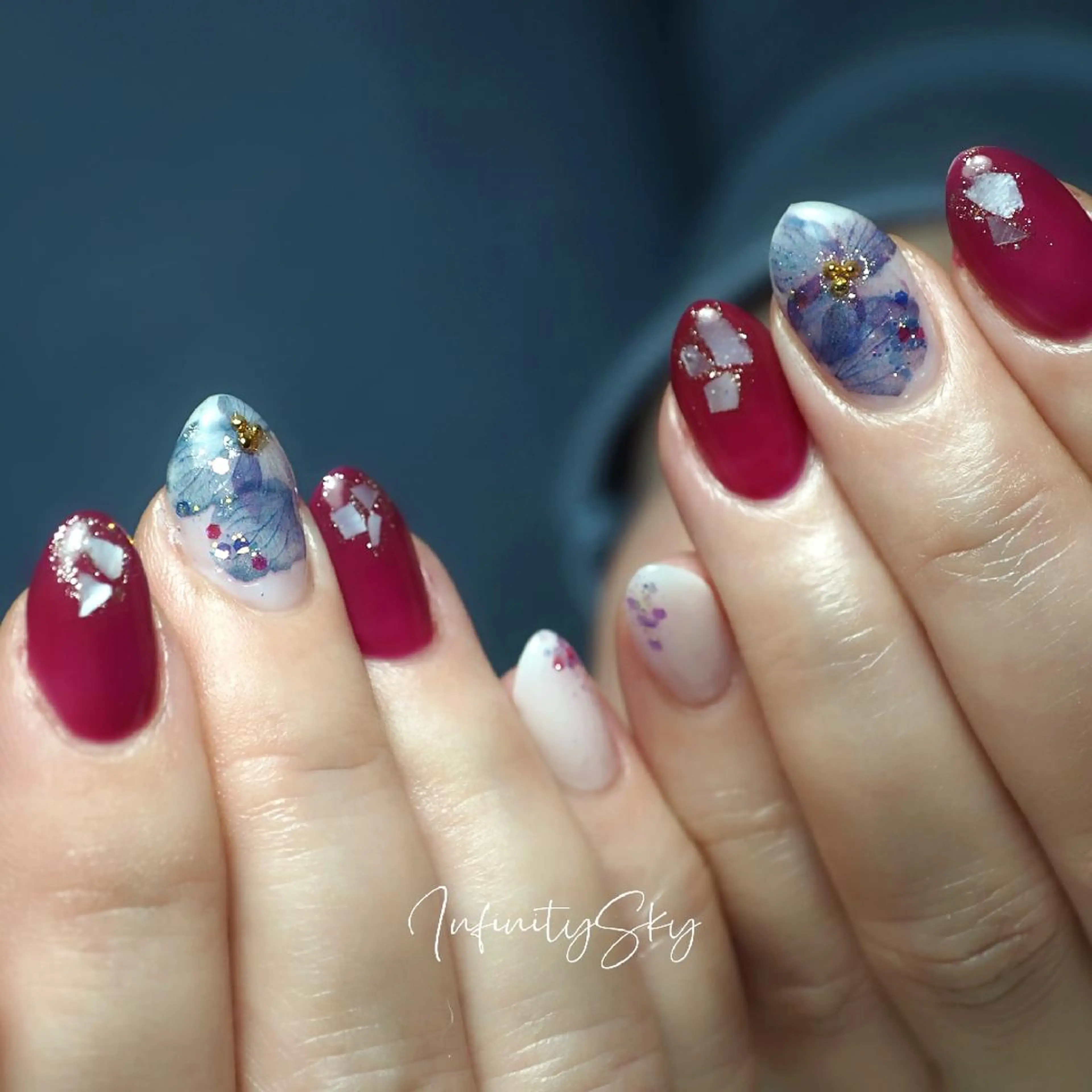 ネイル infinity skyのネイルデザイン