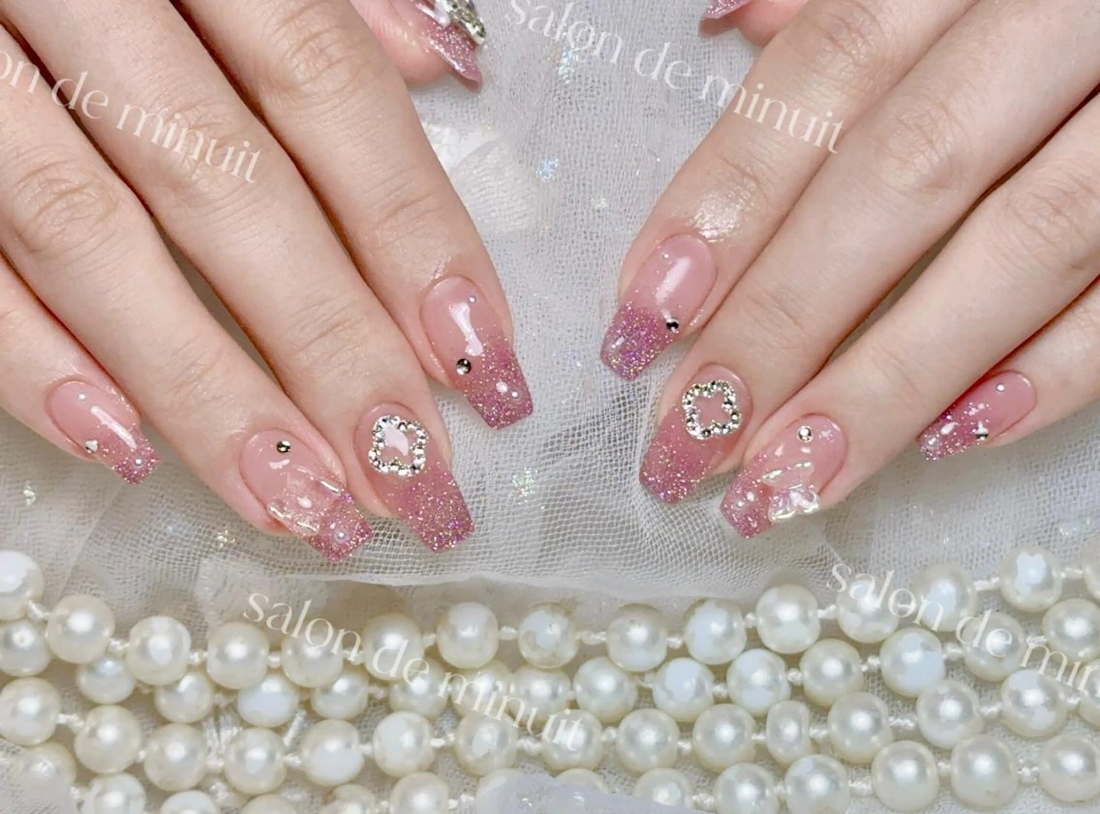 ネイル Salon de Minuit🦩のネイルデザイン