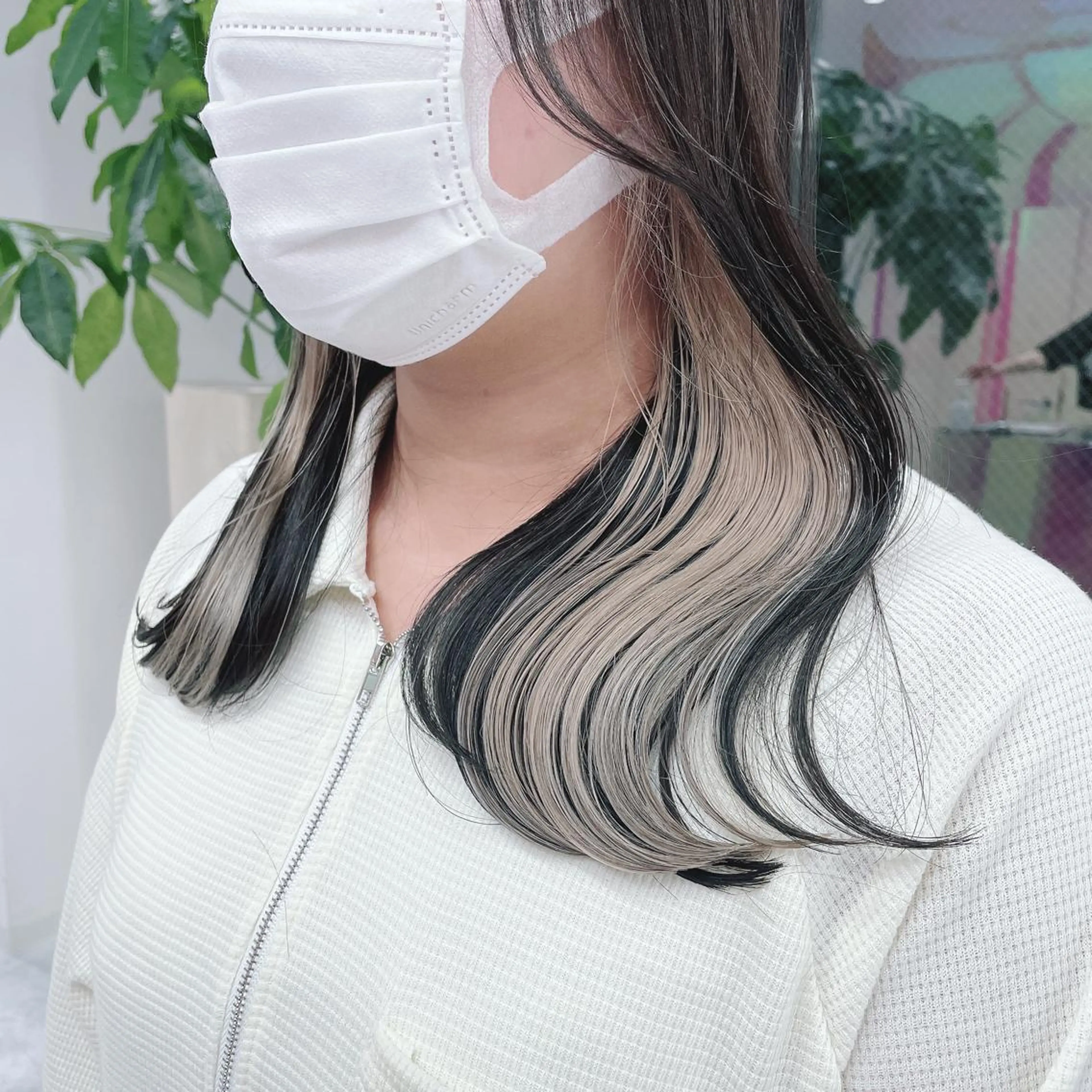 セミロング カラー ヘアアレンジ ベージュカラー 黒髪 ブリーチ ブルーカラー ブルーブラック YUZA grow HAIR 札幌所属・韓国ヘア指名率 No. 1小堀京介のヘアスタイル