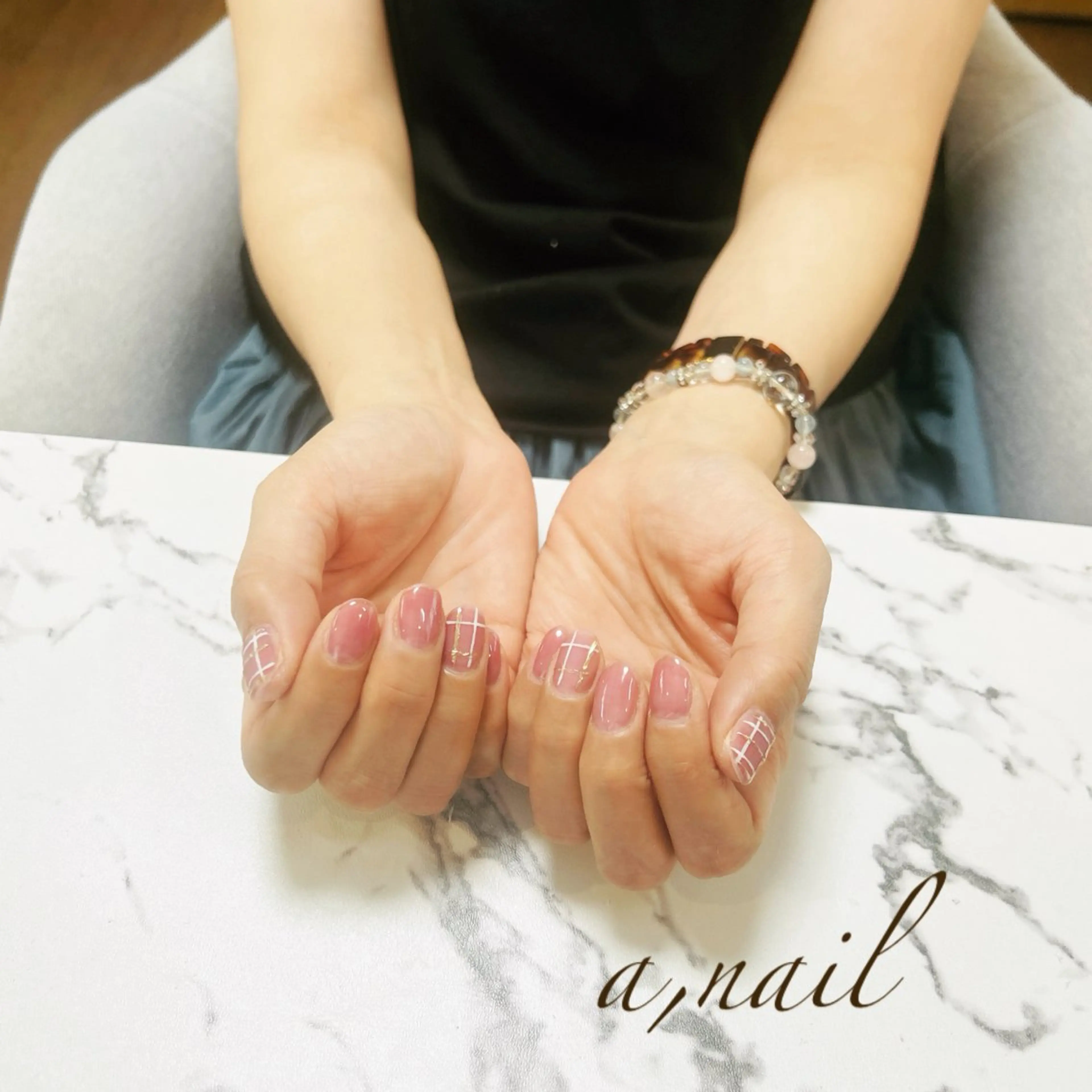 ネイル ミラーネイル オフィスネイル シンプルネイル 冬ネイル ハンドネイル ネイルサロン エーネイルのネイルデザイン