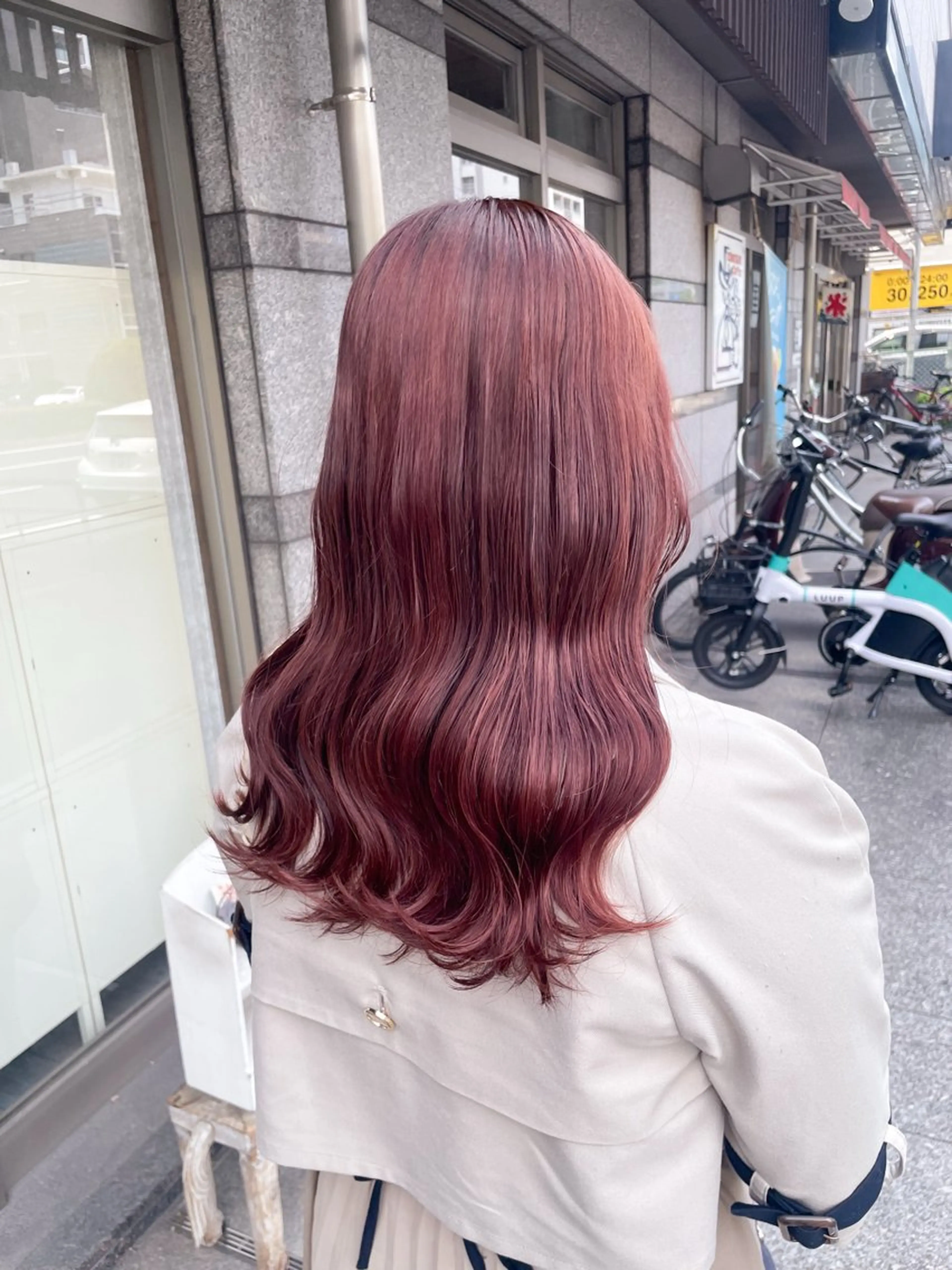 ロング カラー ベージュカラー ピンクカラー ピンクベージュ カット ヘアカラー トリートメント イワタ マハ/ minim hairのヘアスタイル