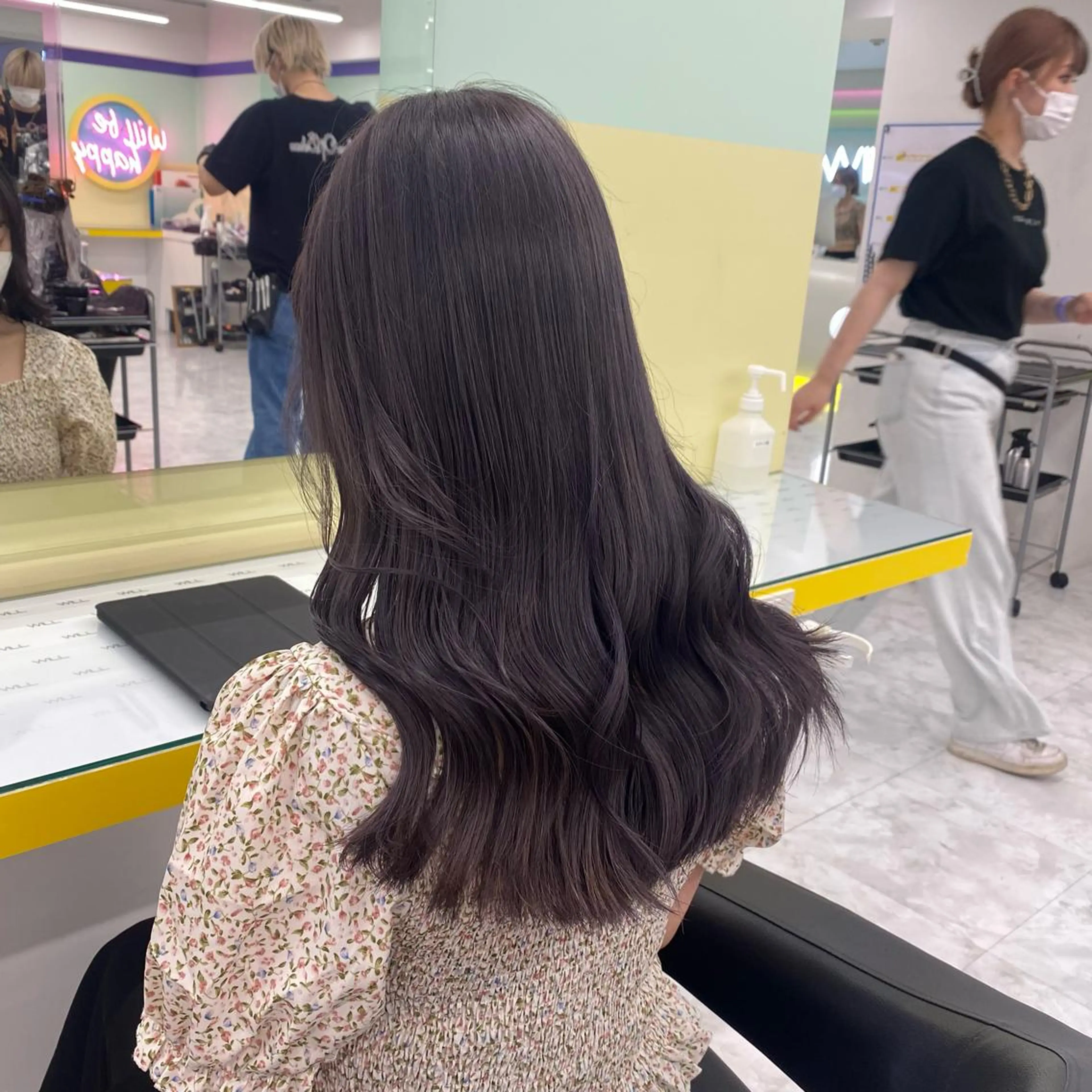 ロング カラー パーマ ヘアアレンジ メンズ キッズ ネイル マツエク・マツパ アイブロウ グレージュ ラベンダーカラー ラベンダーグレージュ ラベンダーグレー Lumo所属・💖横浜ブリーチなし 💖MIHOのヘアスタイル