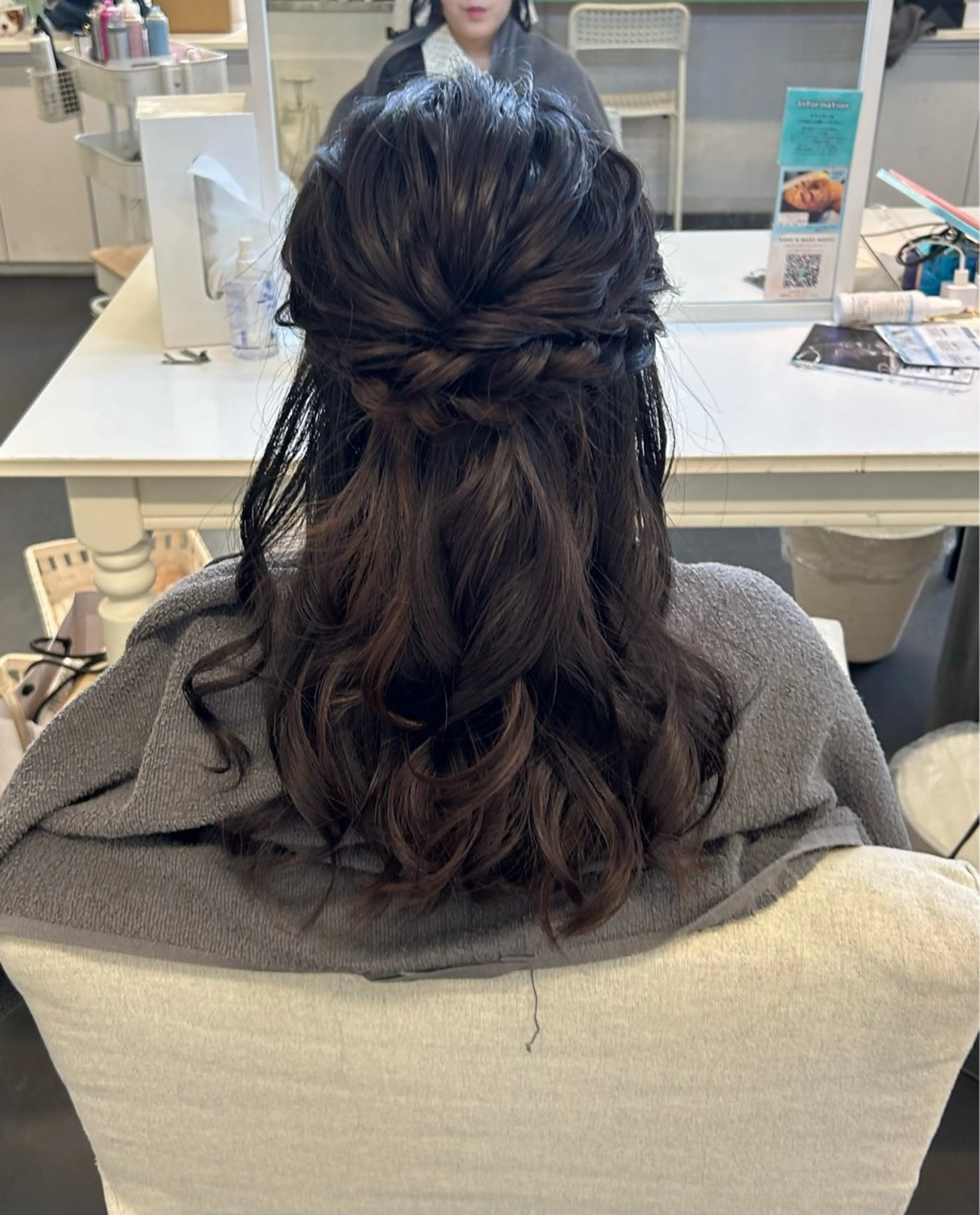 セミロング Mars+ RISAのヘアスタイル