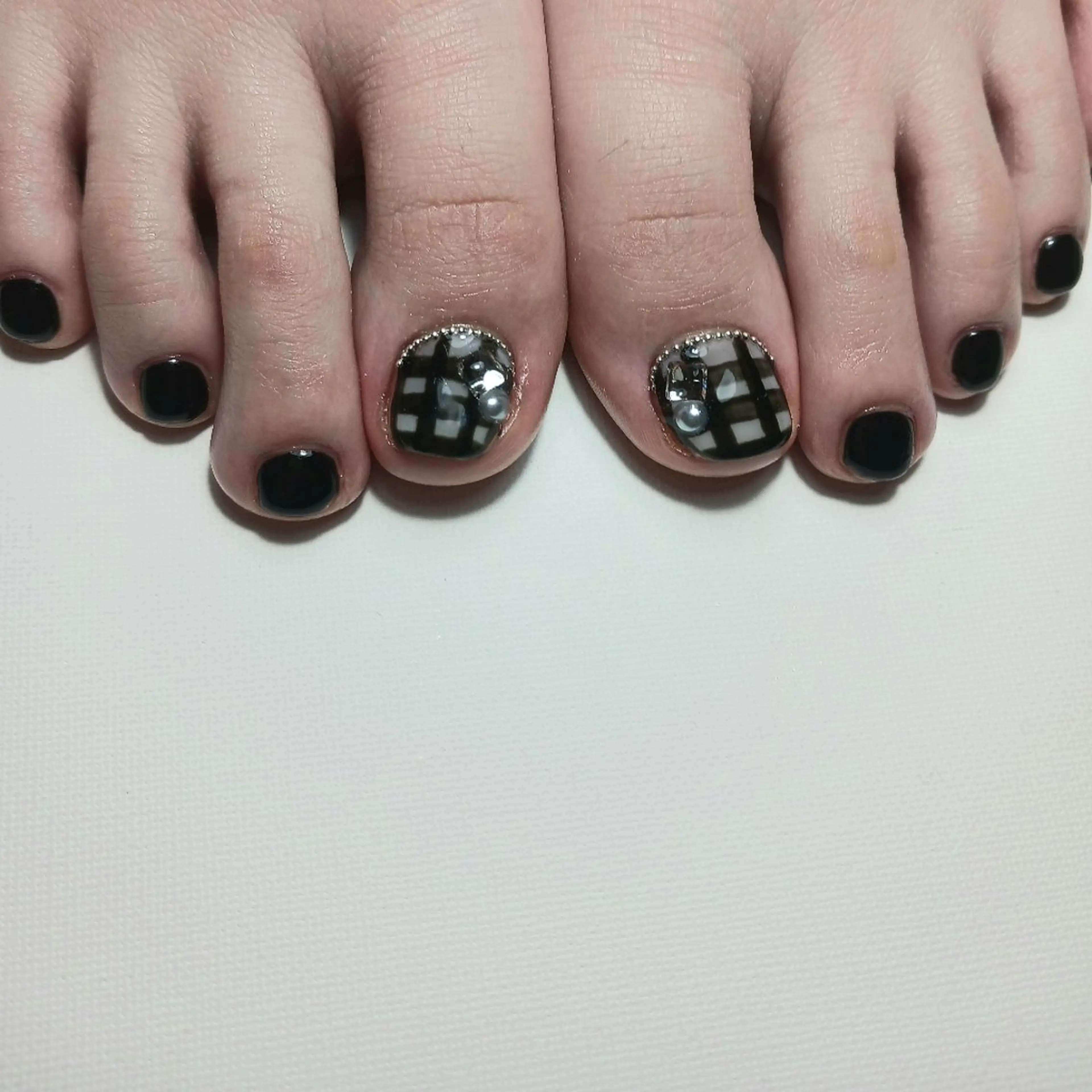 ネイル フットネイル ジェルネイル 持ち込み ワンカラーネイル ストーンネイル フットネイル owlnail /持込みデザイン専門のネイルデザイン