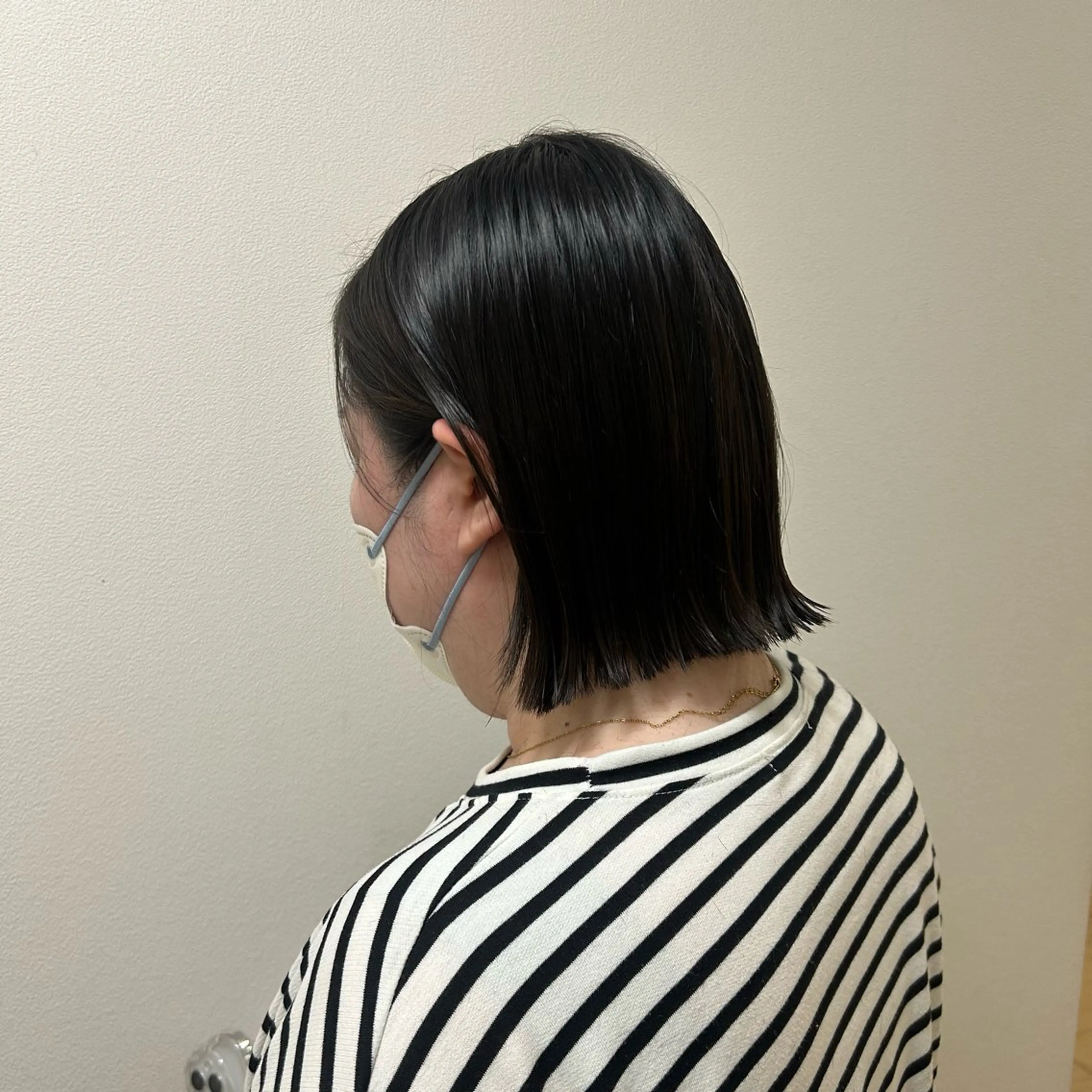 ミディアム 切りっぱなしボブ ボブ レナークウィズ　北川 愛璃のヘアスタイル