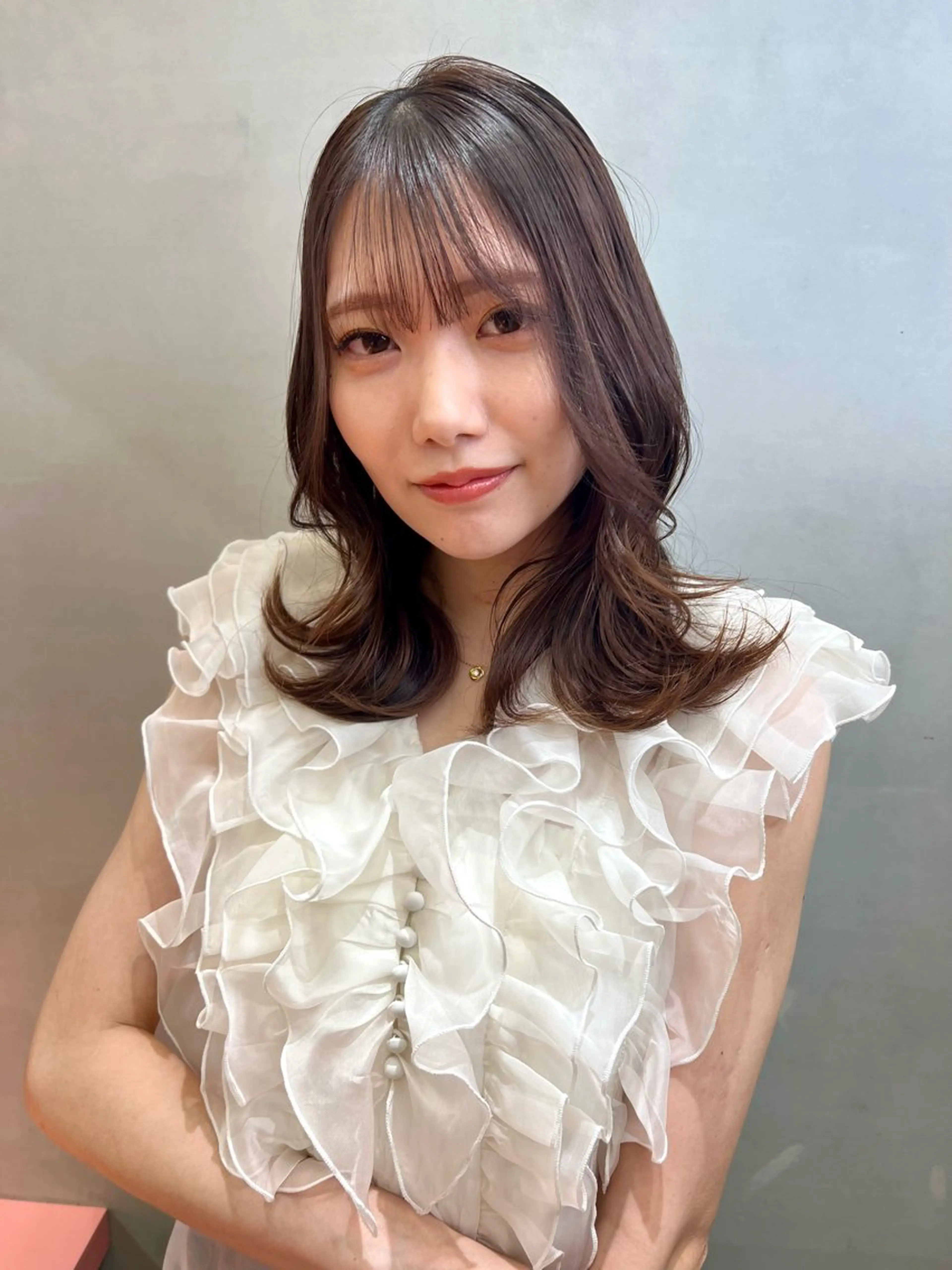 ミディアム くびれヘア カット ヘアカラー トリートメント ‎🤍くびれレイヤー /韓国風🖤菊池瑛士のヘアスタイル