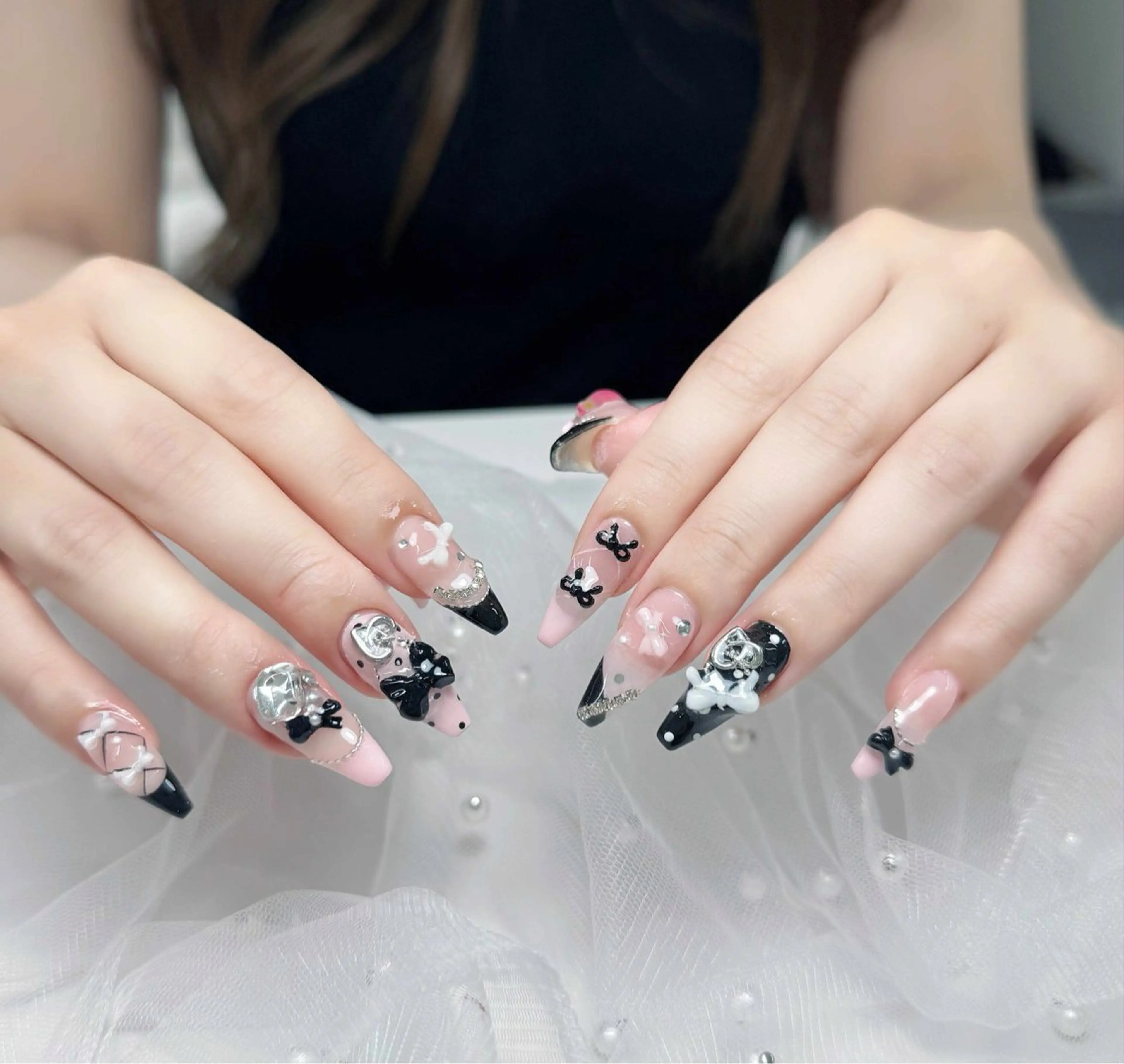 ネイル ハンドネイル ハンドケア Nova Nail Nambaのネイルデザイン