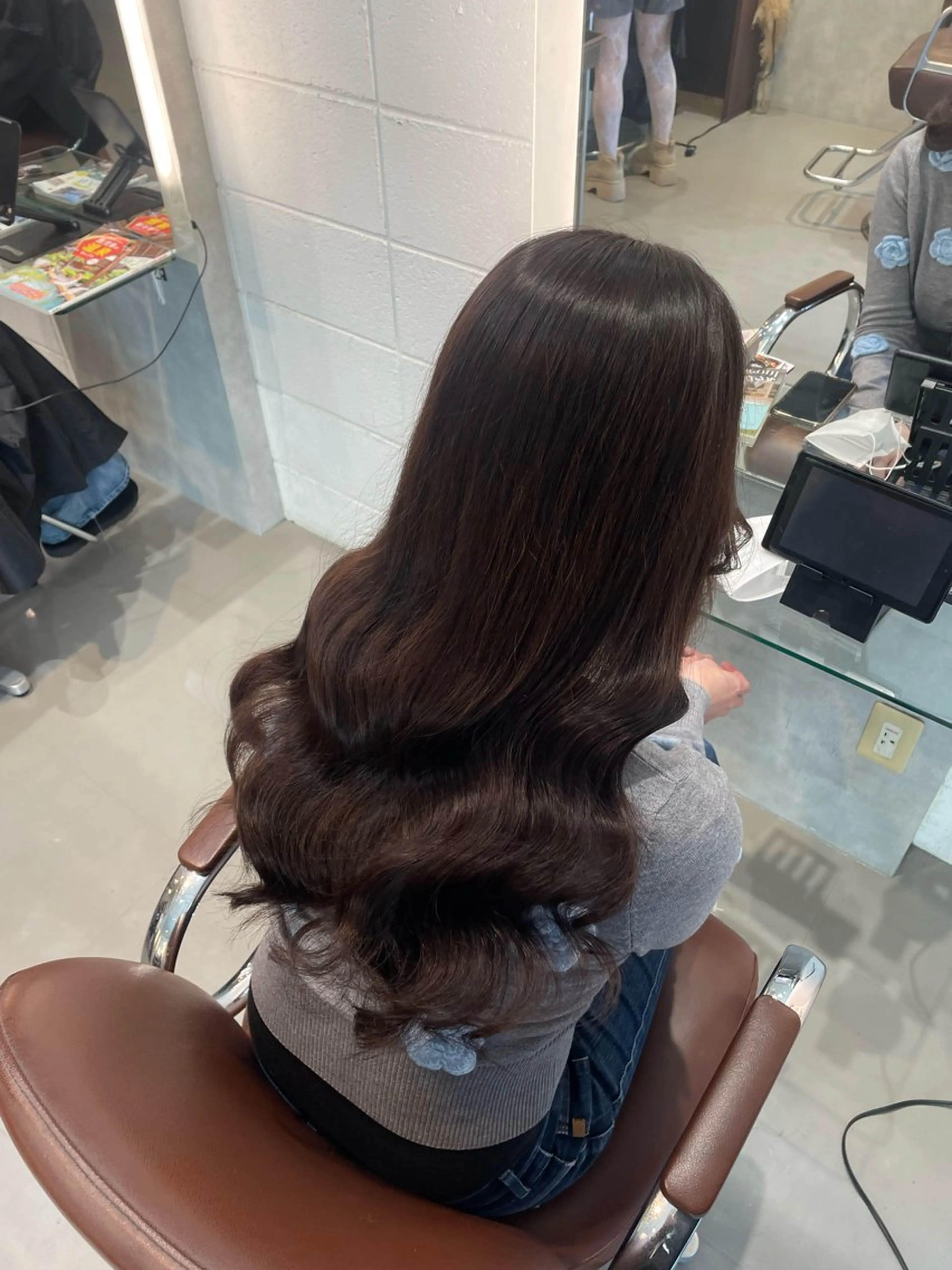 カラー 🖤ROSEL／ KUREA🖤のヘアスタイル