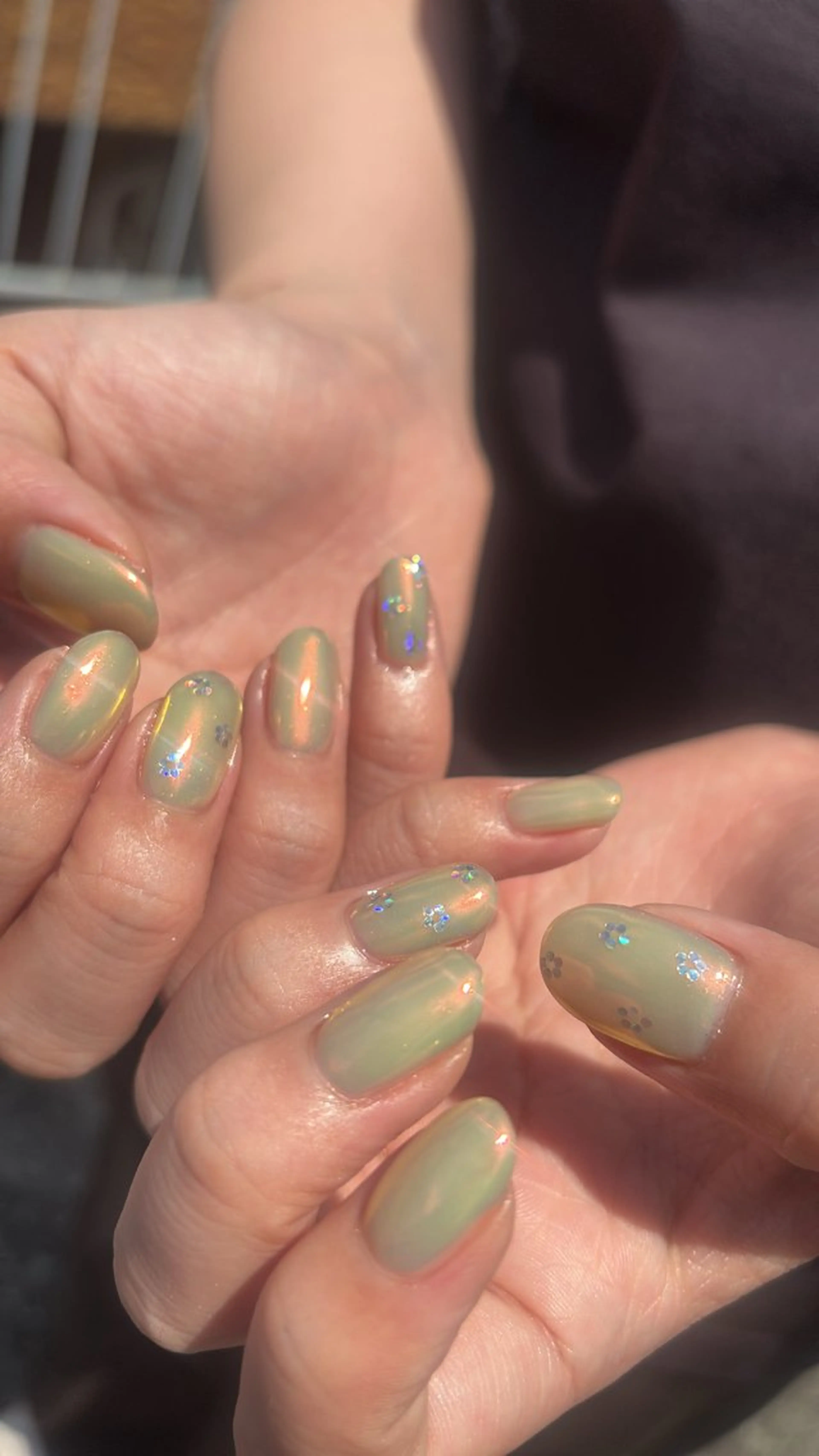 ネイル nailsalon　hue所属・小山 羽奈のネイルデザイン