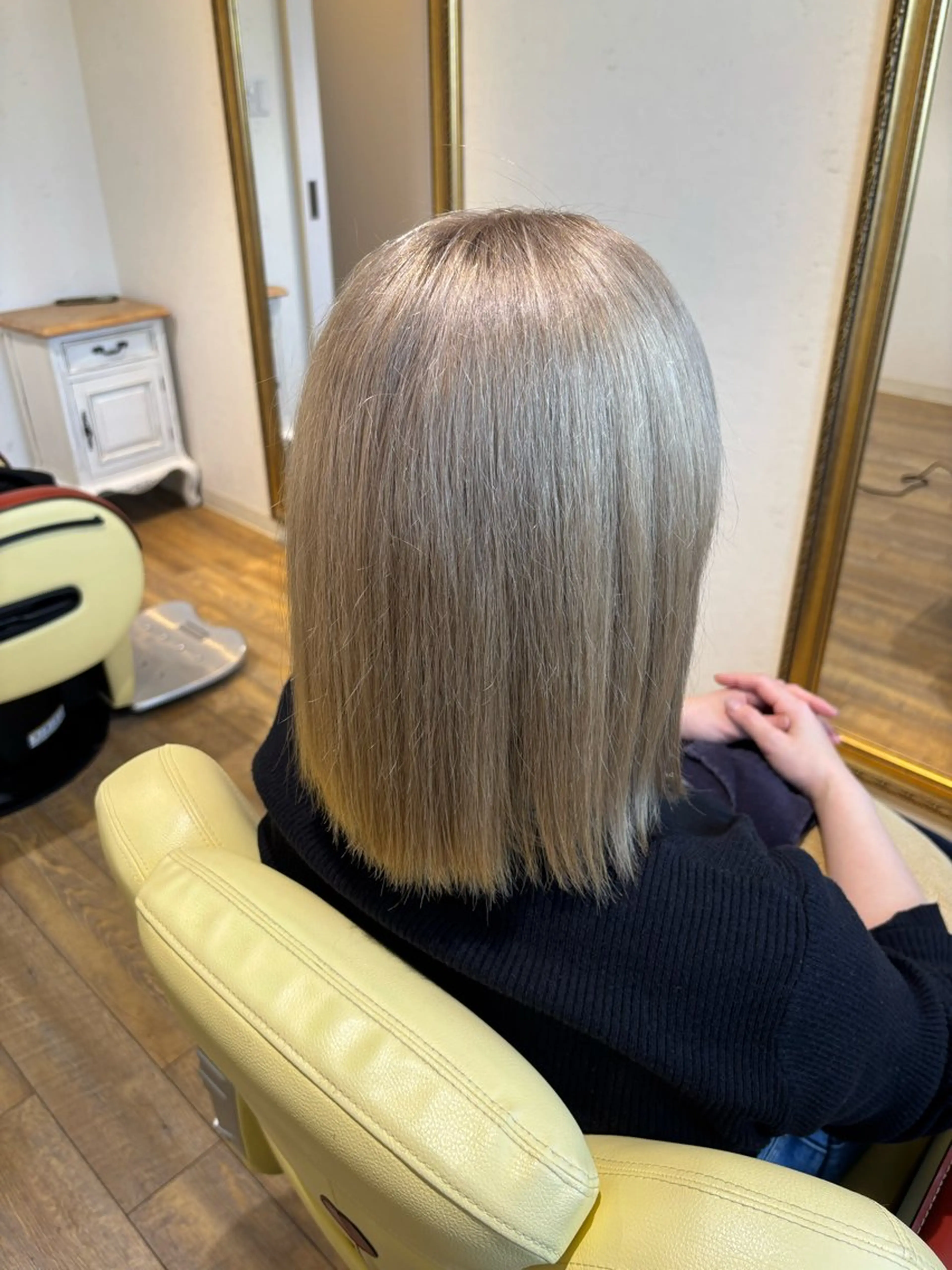 カラー TOKO Rimのヘアスタイル