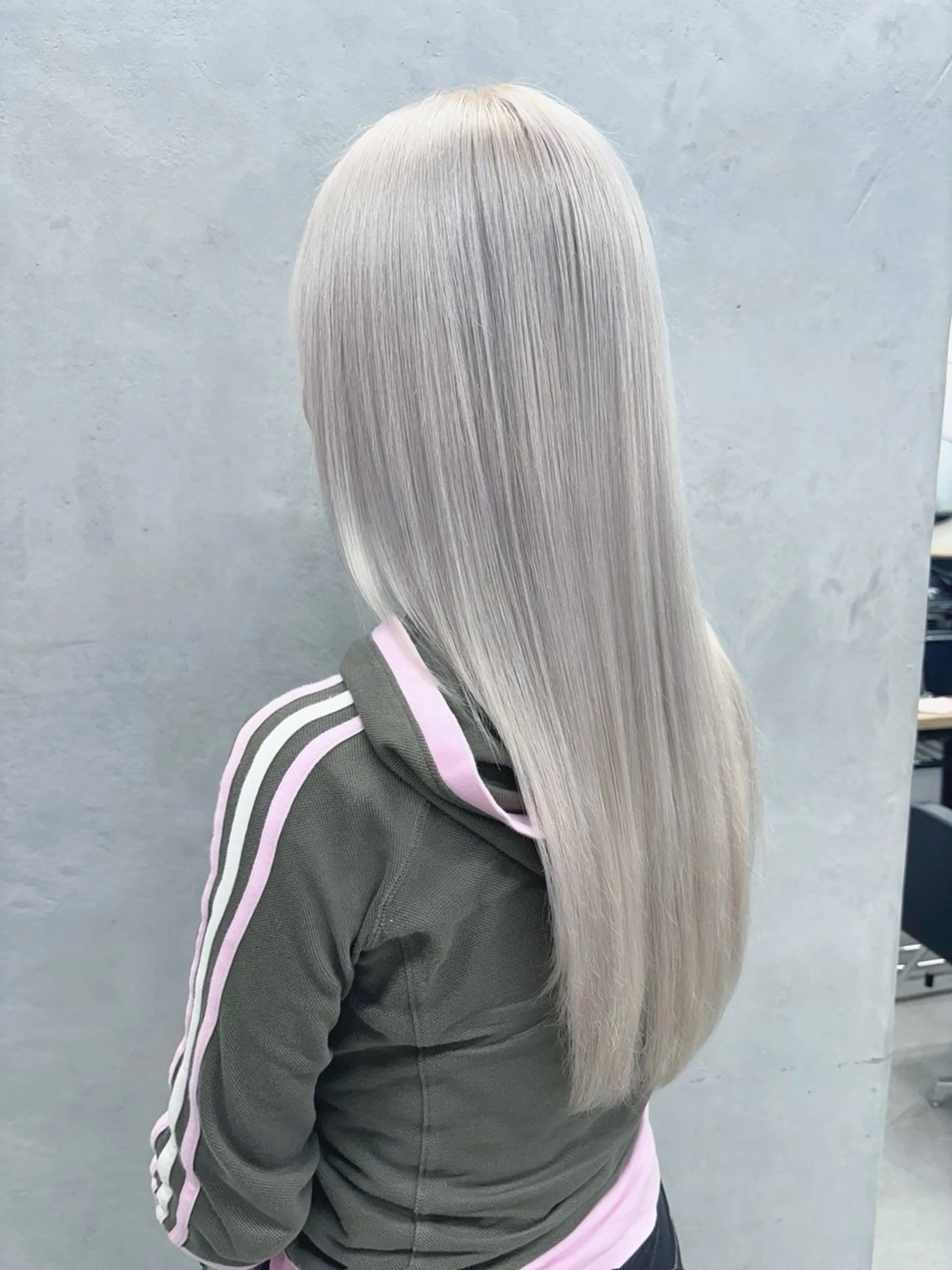 カラー ヘアカラー ハイトーンカラー/ hinata🪽のヘアスタイル