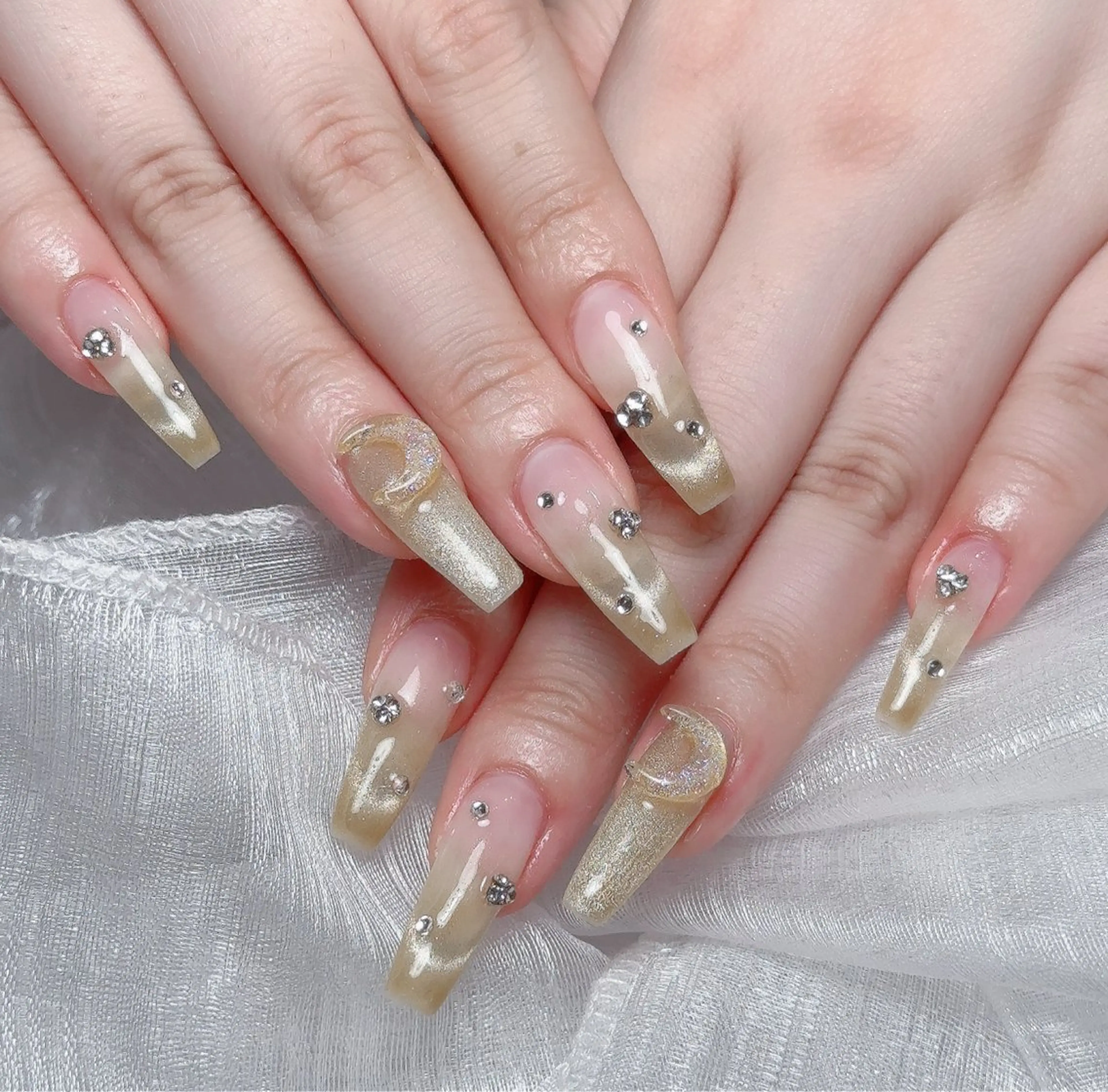 ネイル Maggie Nail🦩のネイルデザイン