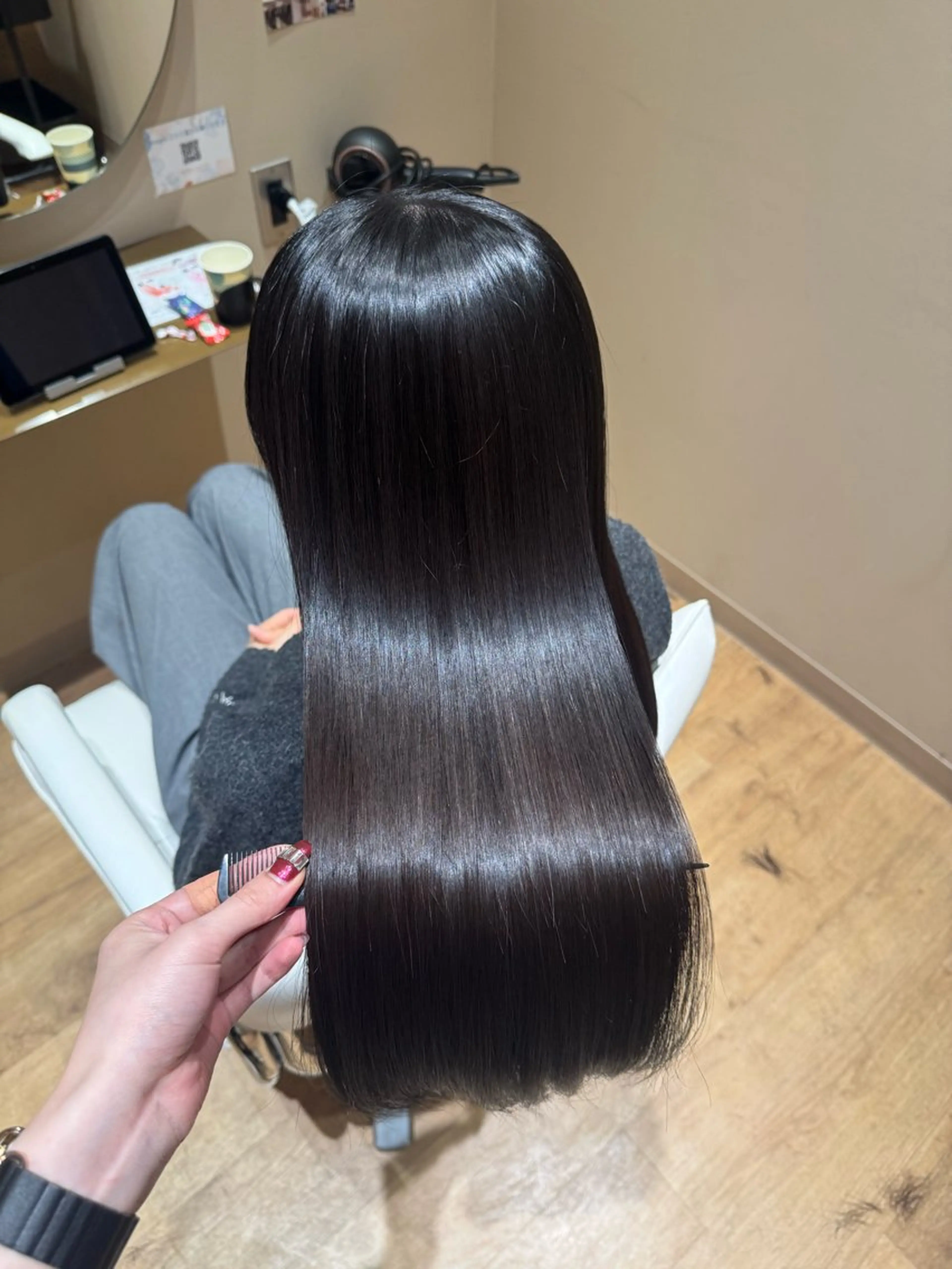 ロング カット ヘアカラー トリートメント 黒島優香🦋 /縮毛矯正/髪質改善のヘアスタイル