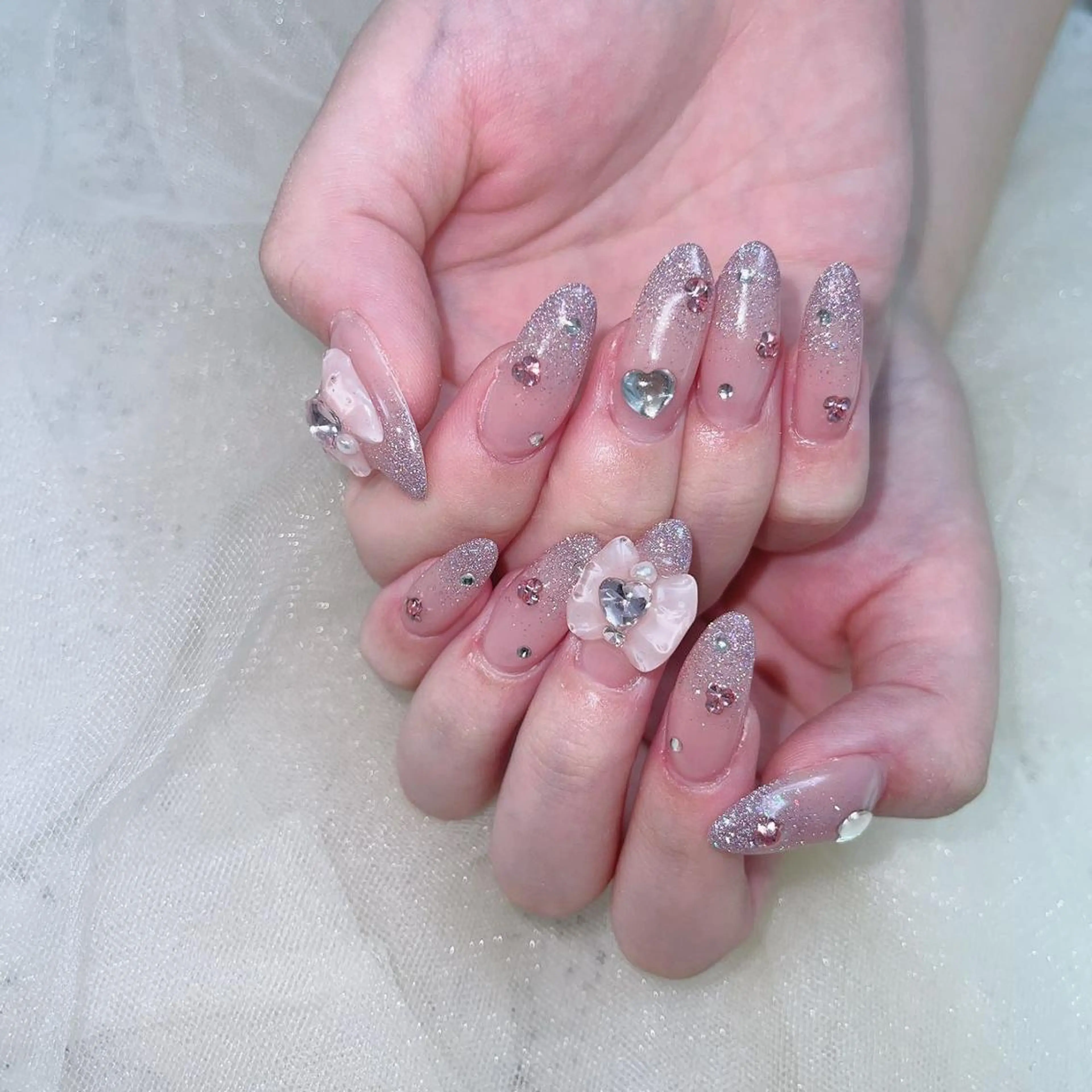 ネイル アートネイル 長さ出し ネイルチップ Queens momoのネイルデザイン