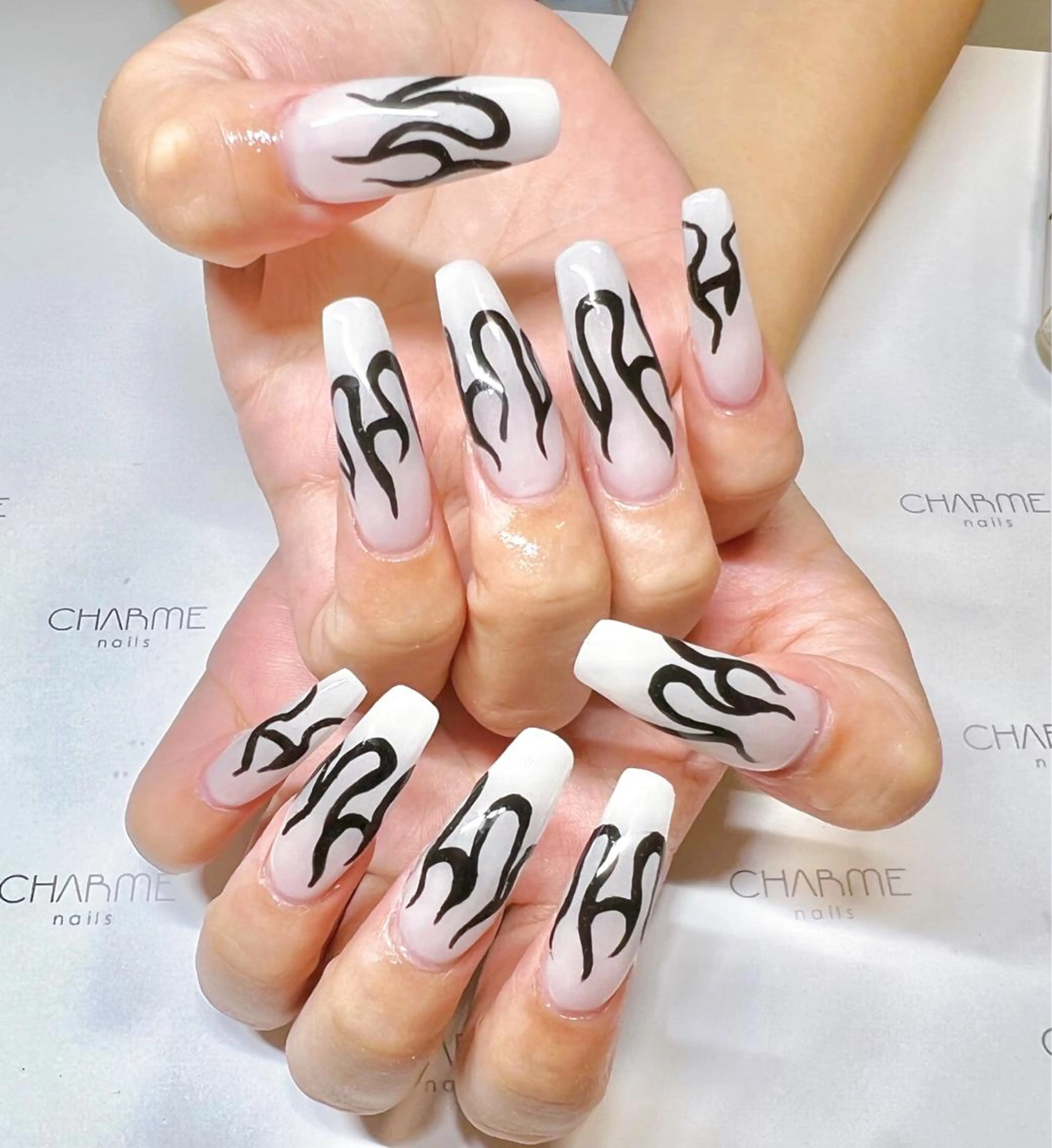 ネイル ロングネイル スーパーロングネイル ハンドネイル CHARME 🤎〔RINA〕のネイルデザイン