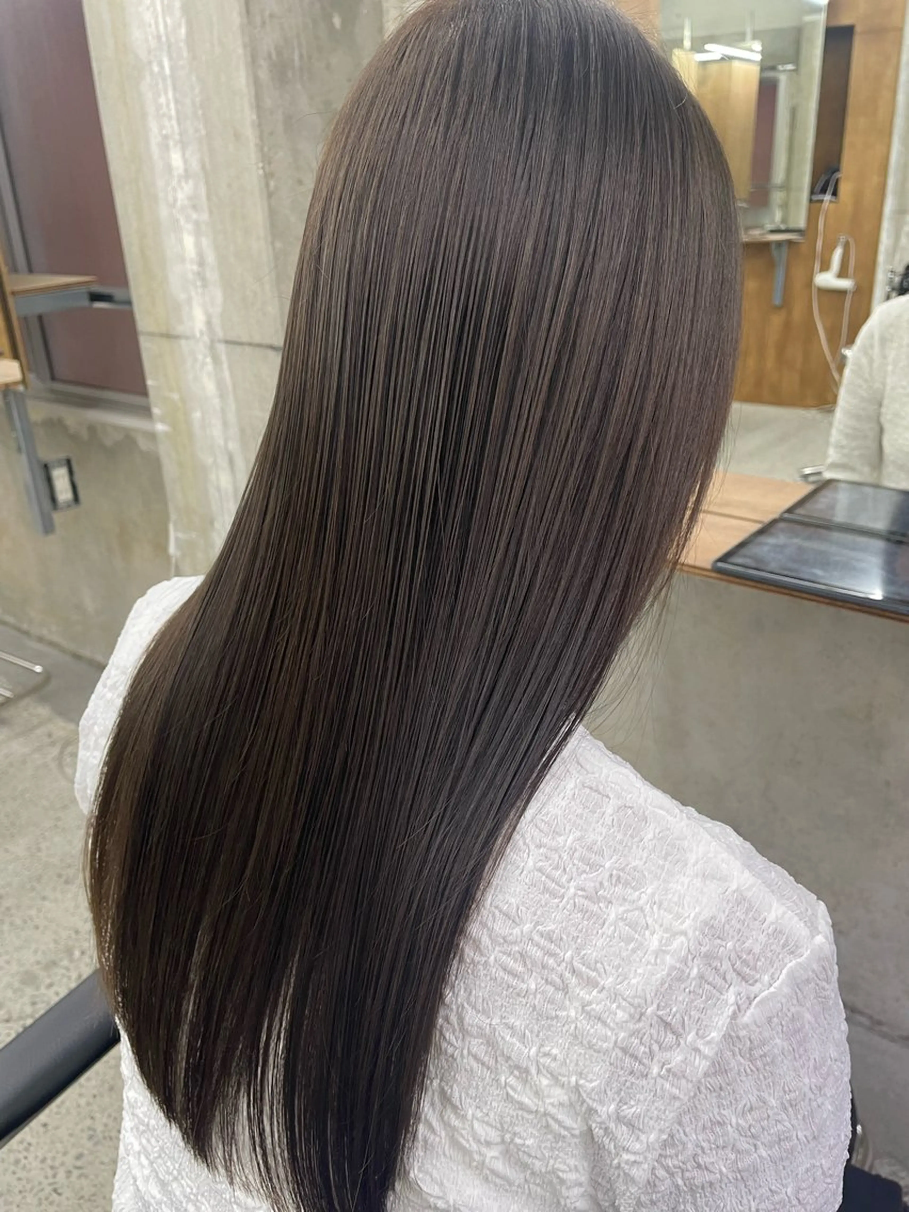 セミロング Land.所属・【透明感ツヤカラー】 三浦寛之のヘアスタイル