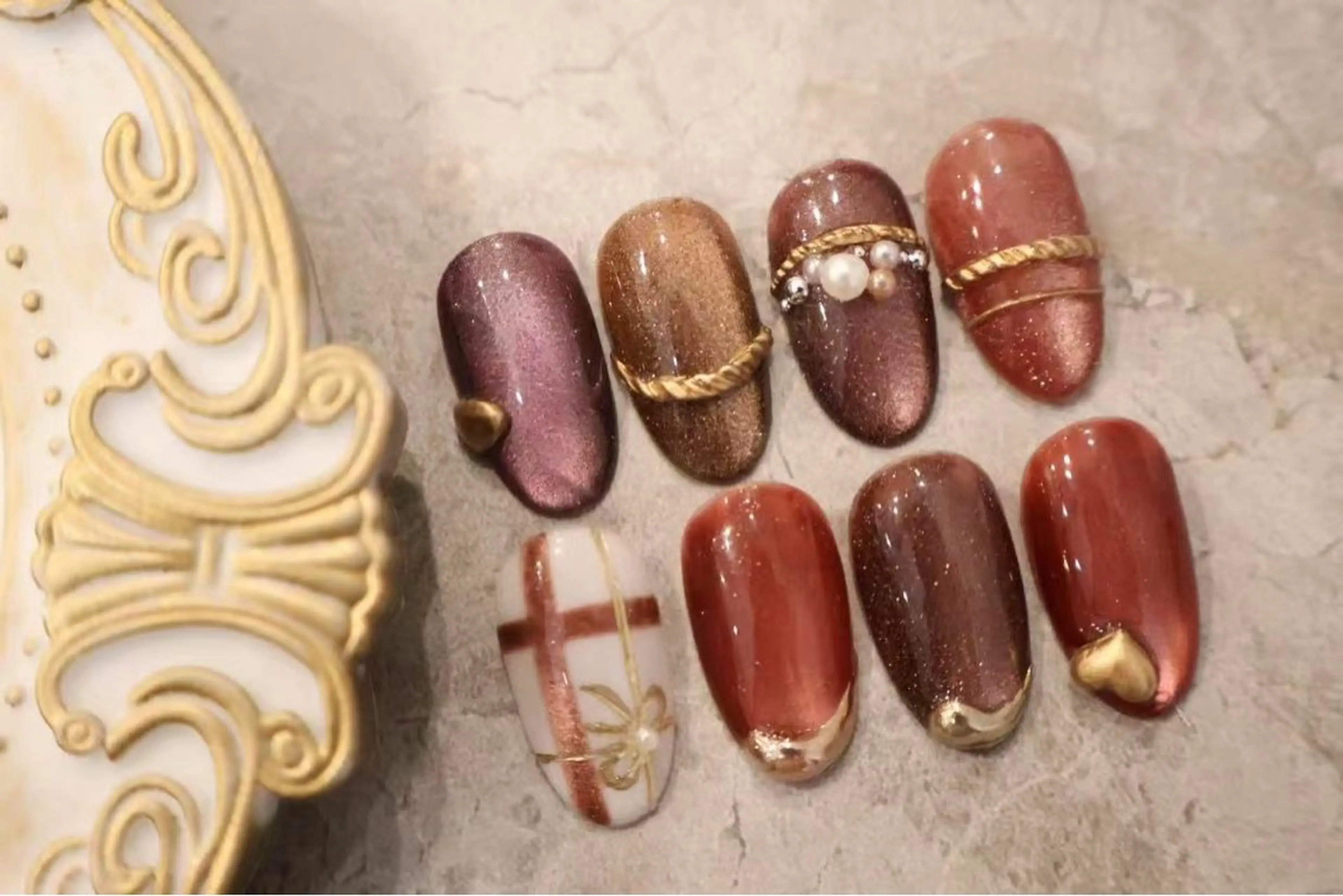 ネイル チークネイル キラキラネイル 韓国ネイル マグネットネイル ニュアンスネイル ハンドネイル H&B せつかのネイルデザイン