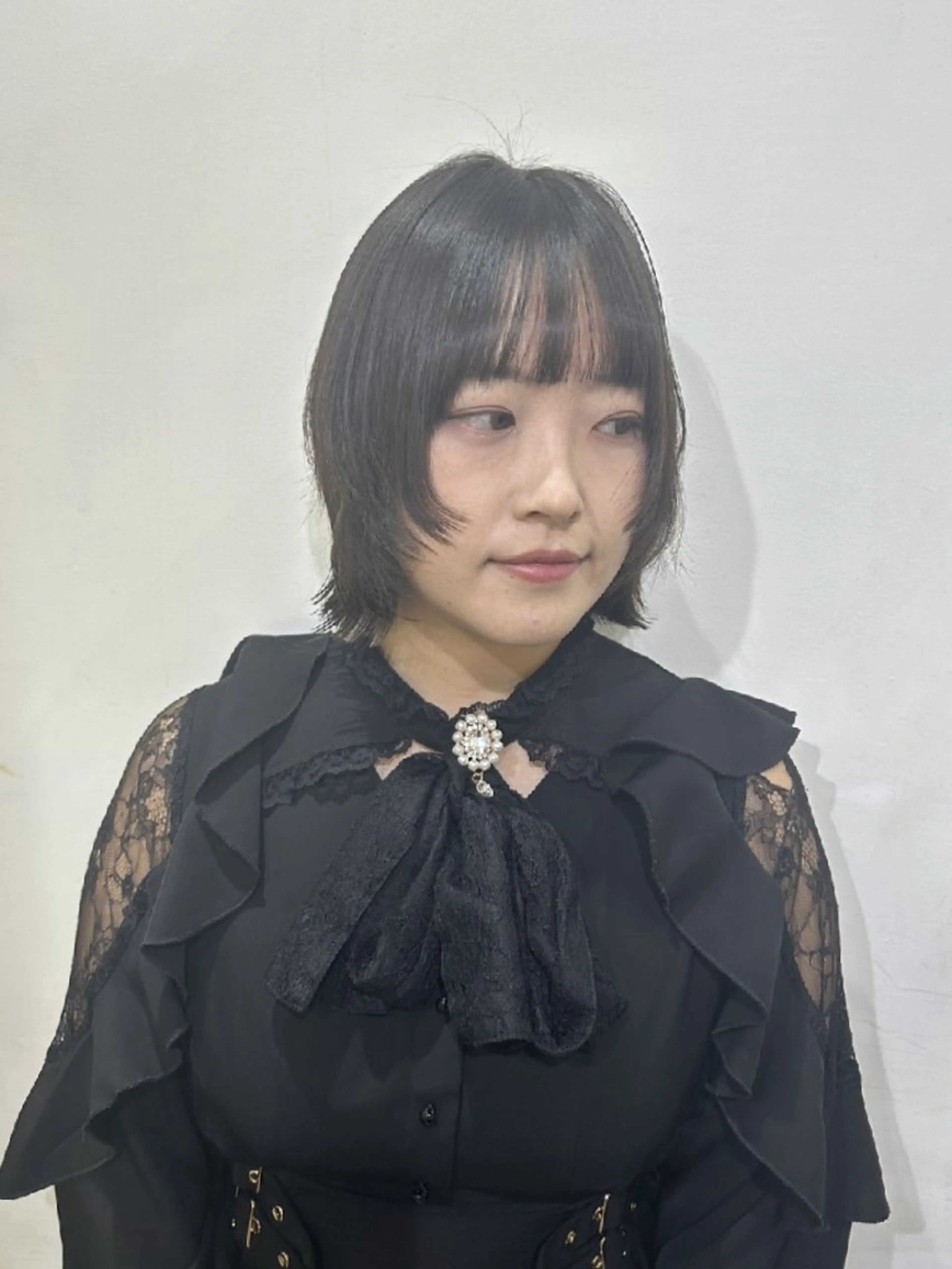 ショート 顔まわりレイヤー 顔周りカット レイヤーカット カット 🌈扱いやすいボブ× ブリーチ🌈TAMEのヘアスタイル