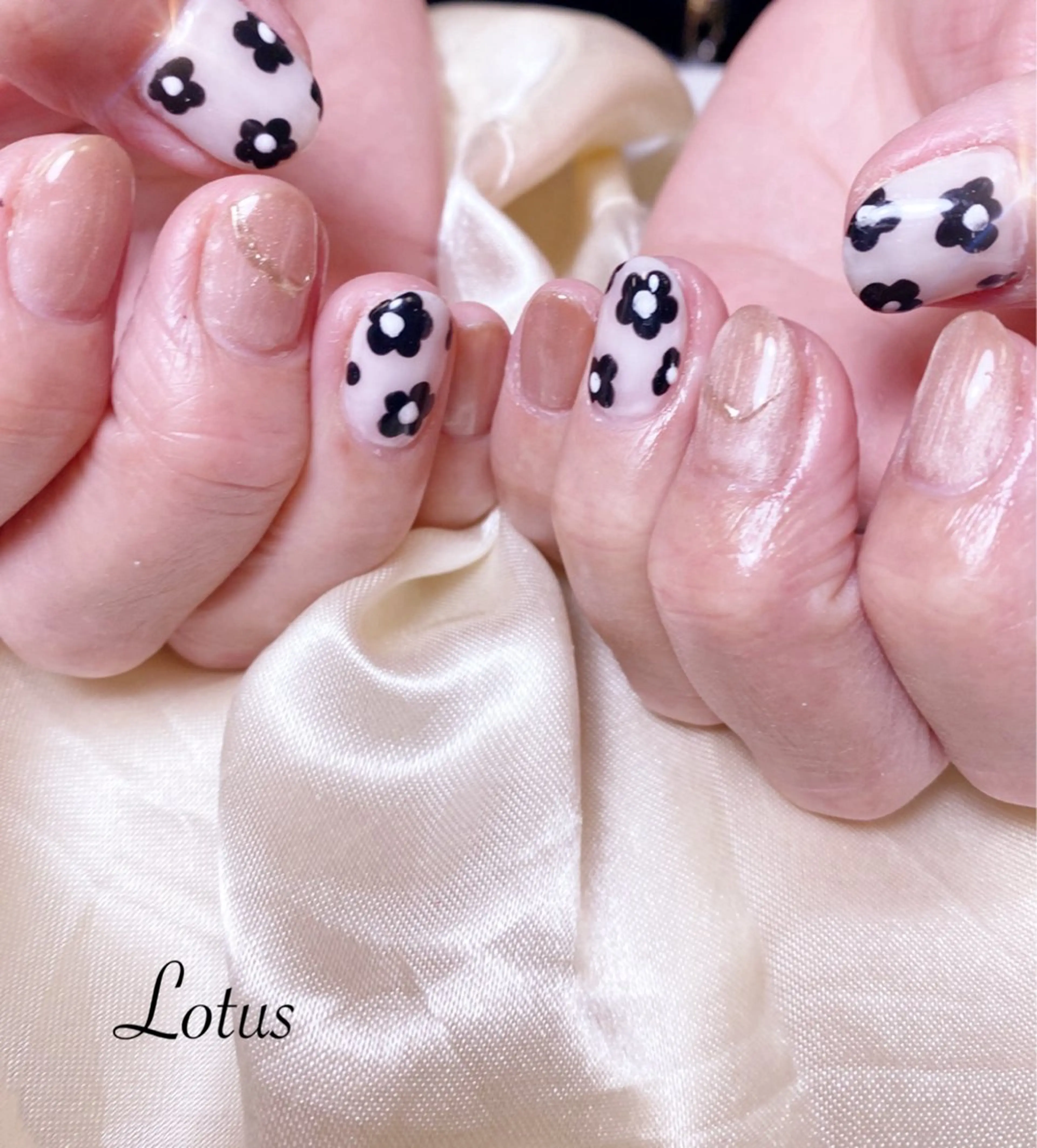 ネイル ハンドネイル ネイル＆脱毛 Lotus🌸のネイルデザイン