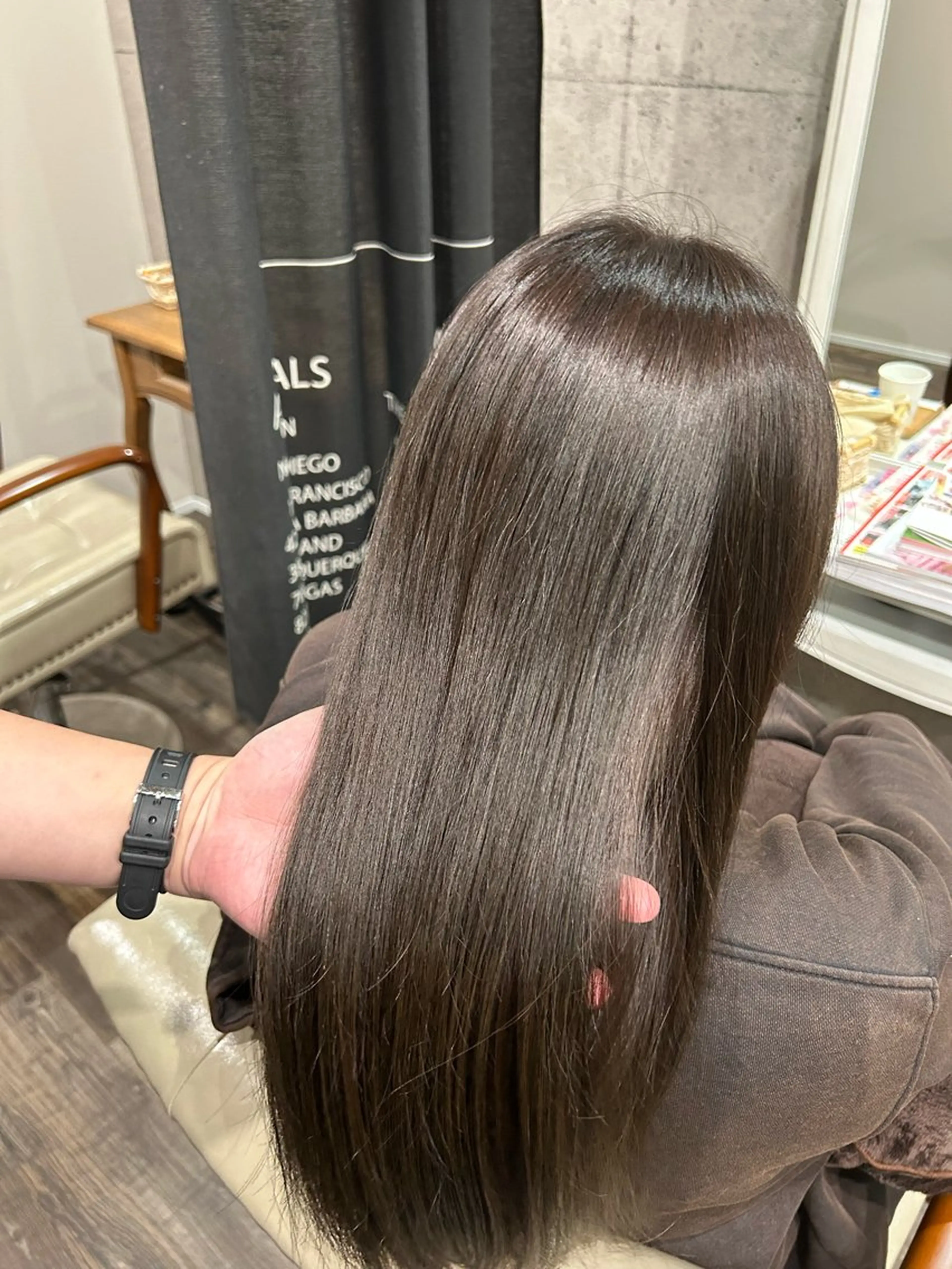 艶カラー+超音波トリートメントの写真