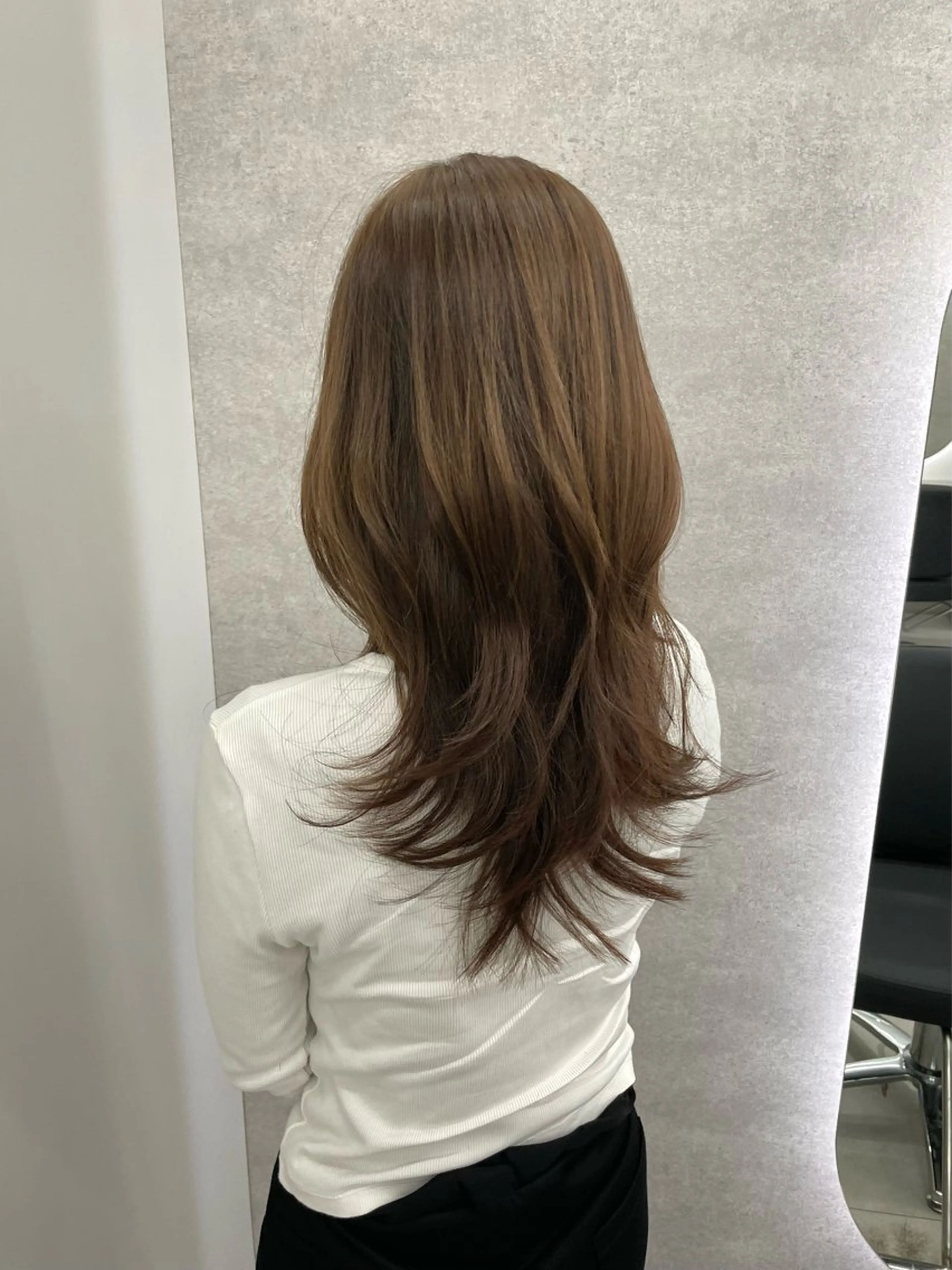 セミロング レイヤーカット カット 愛華 【geep】のヘアスタイル