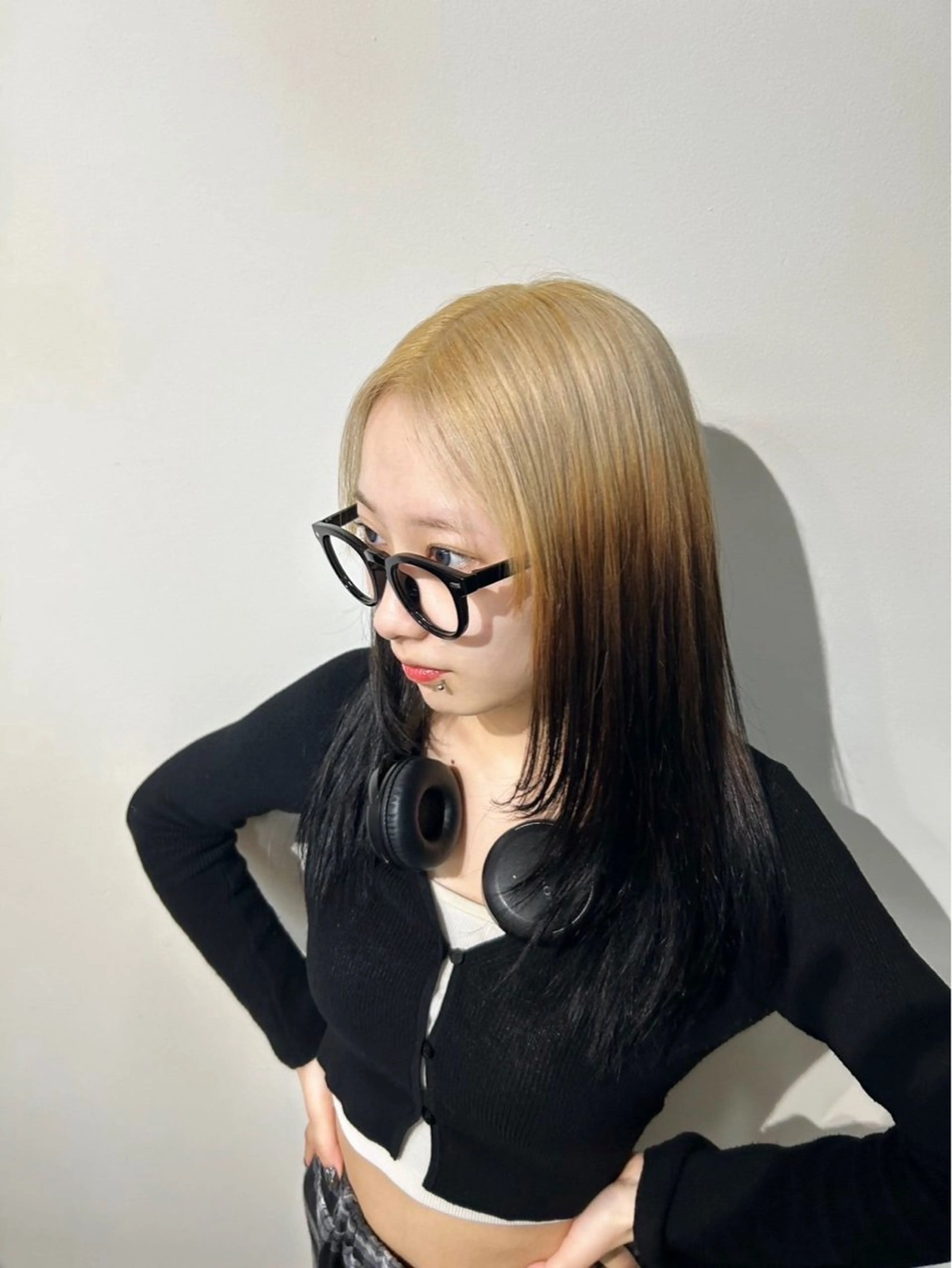 ロング カラー カット ヘアカラー トリートメント ベージュ/ダブルカラ ー/新潟駅/青柳萌果のヘアスタイル