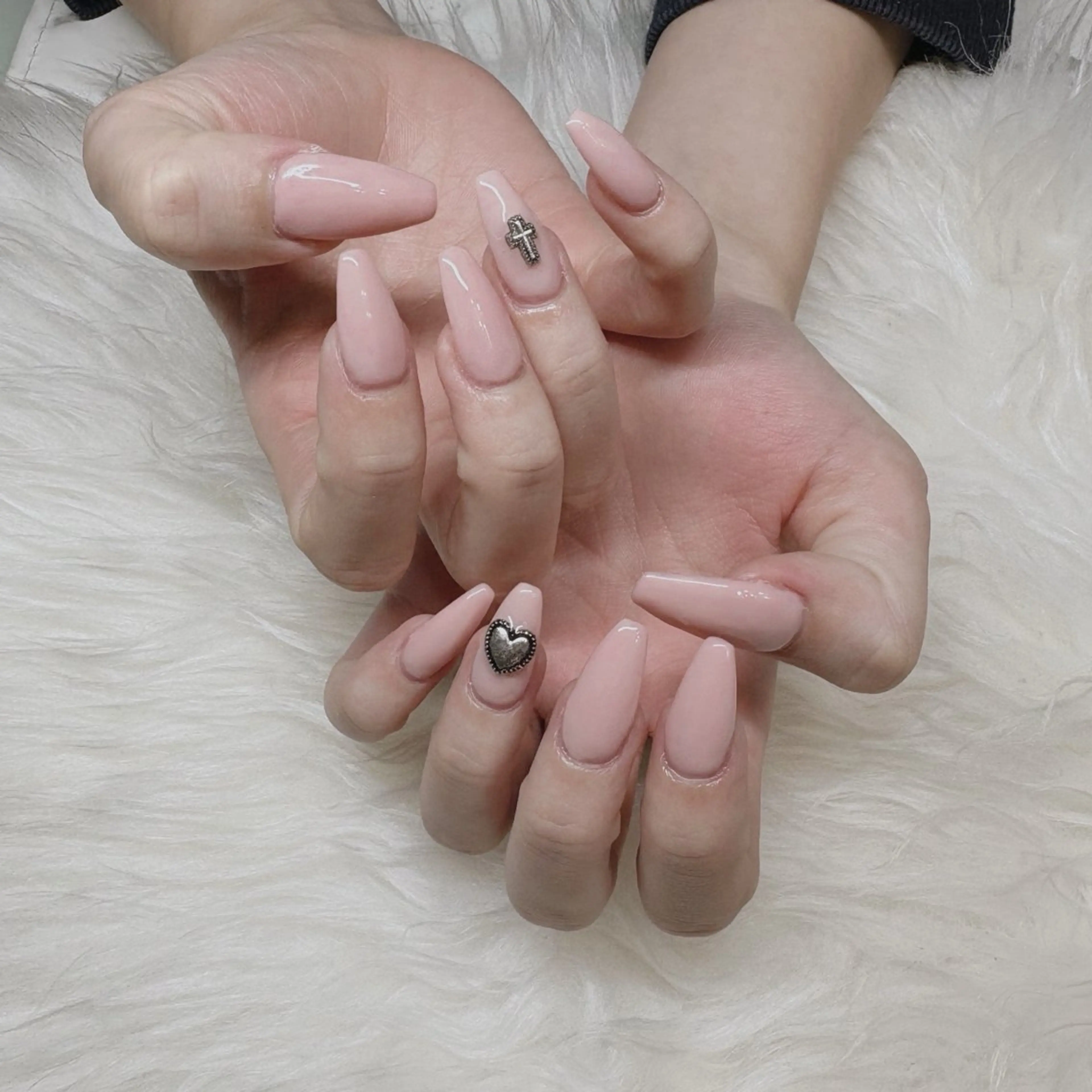 ロング ハンドネイル see love gritterのネイルデザイン