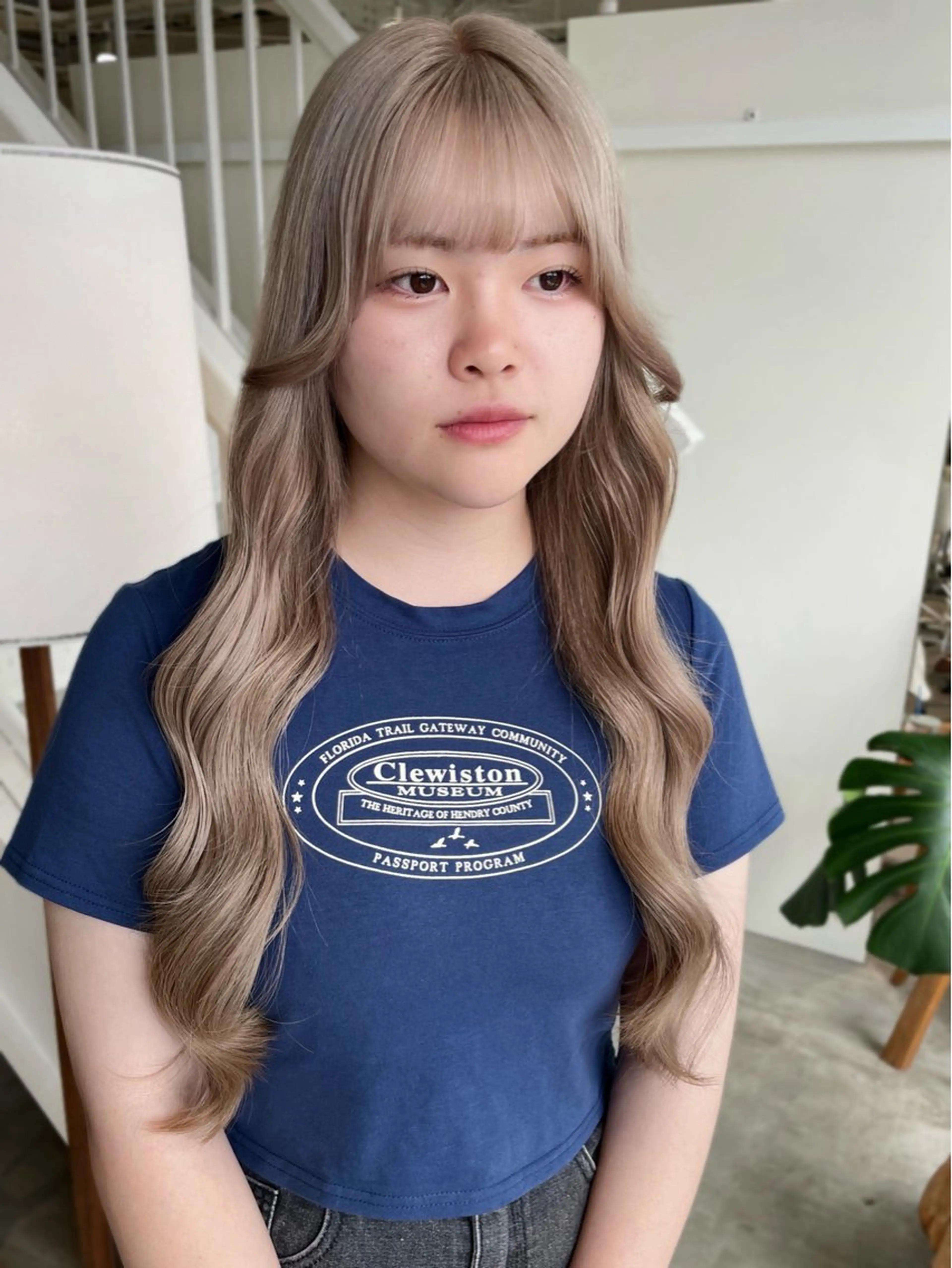 ロング カラー ヘアカラー 林 千聖のヘアスタイル