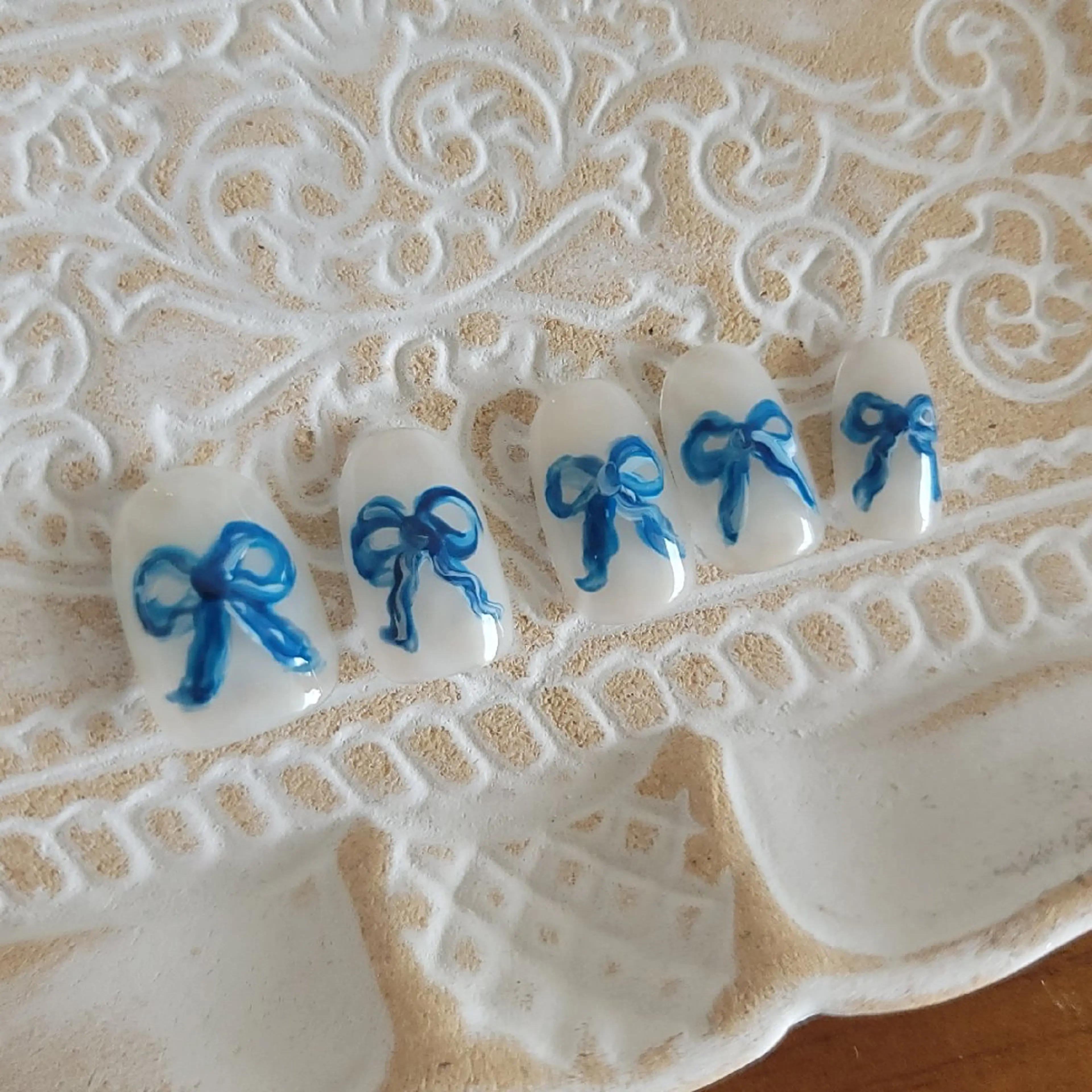 ネイル アートネイル 🌲🌳🚪iiit o🌲🌳🌲のネイルデザイン