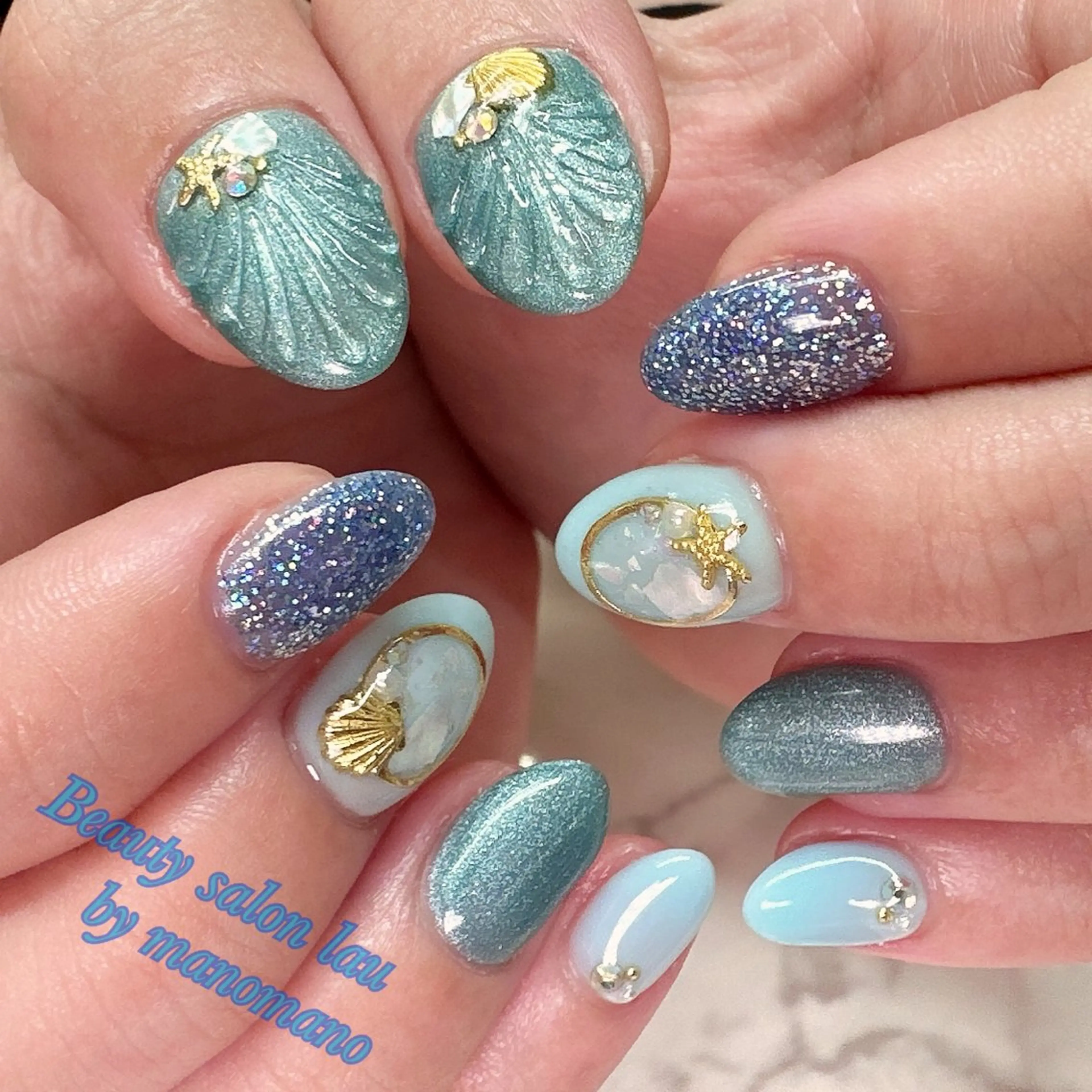 ネイル アートネイル ブルー ハンドネイル ラウバイマノマノ なかざとのネイルデザイン