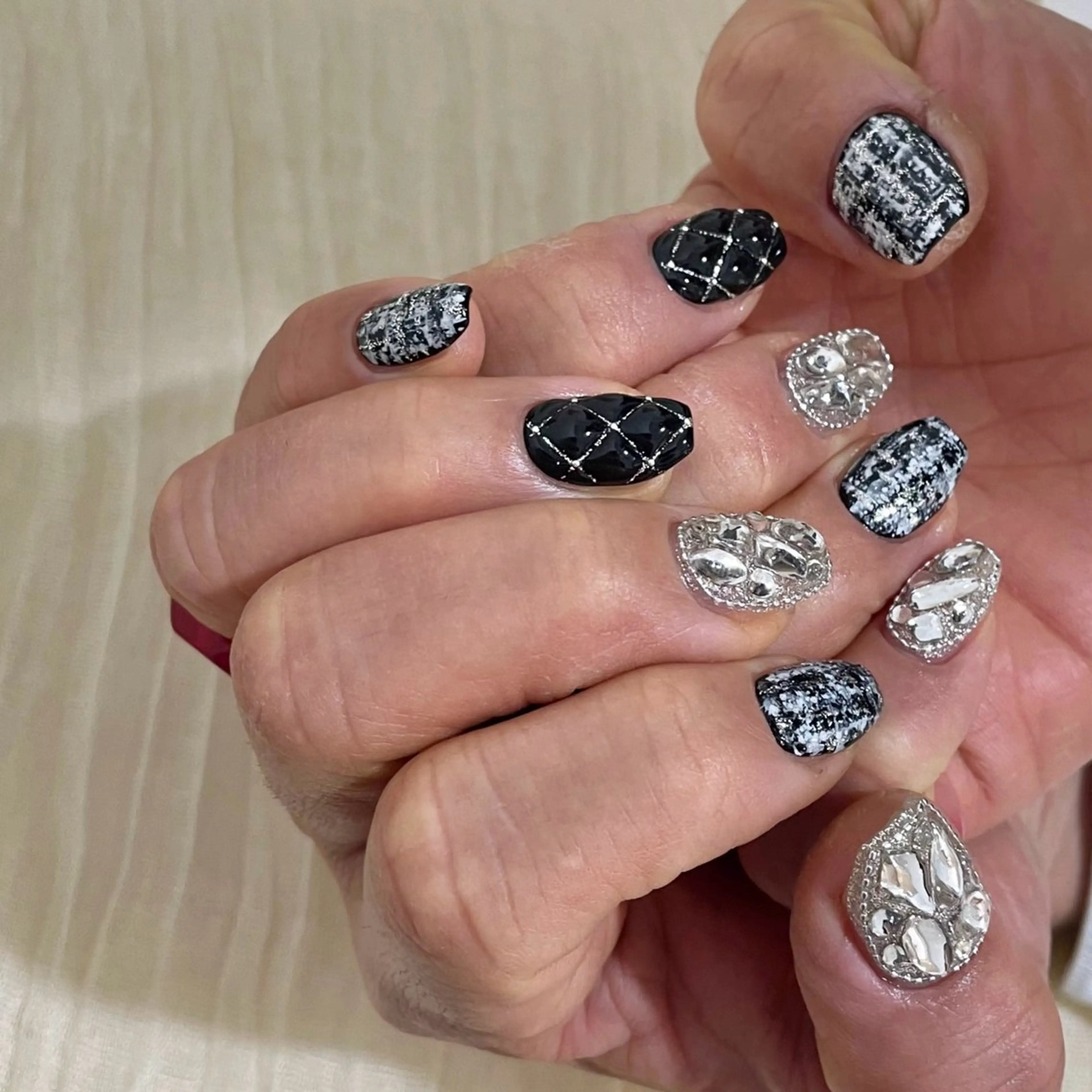 ネイル ハンドネイル ハンドケア m-nail所属・m-nail 🌙minamiのネイルデザイン