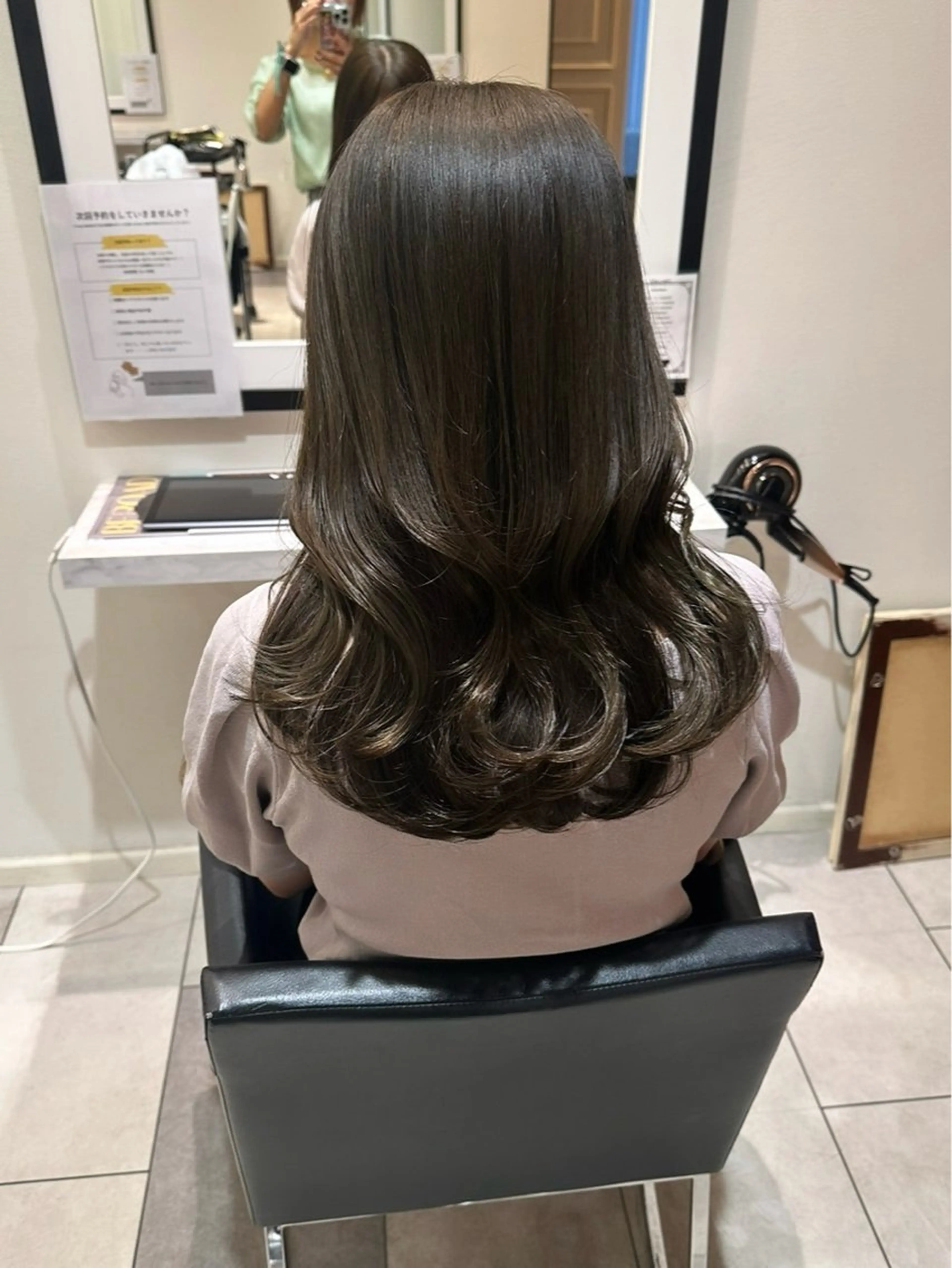 セミロング カラー 巻ける縮毛矯正/艶 カラーchika🩵のヘアスタイル