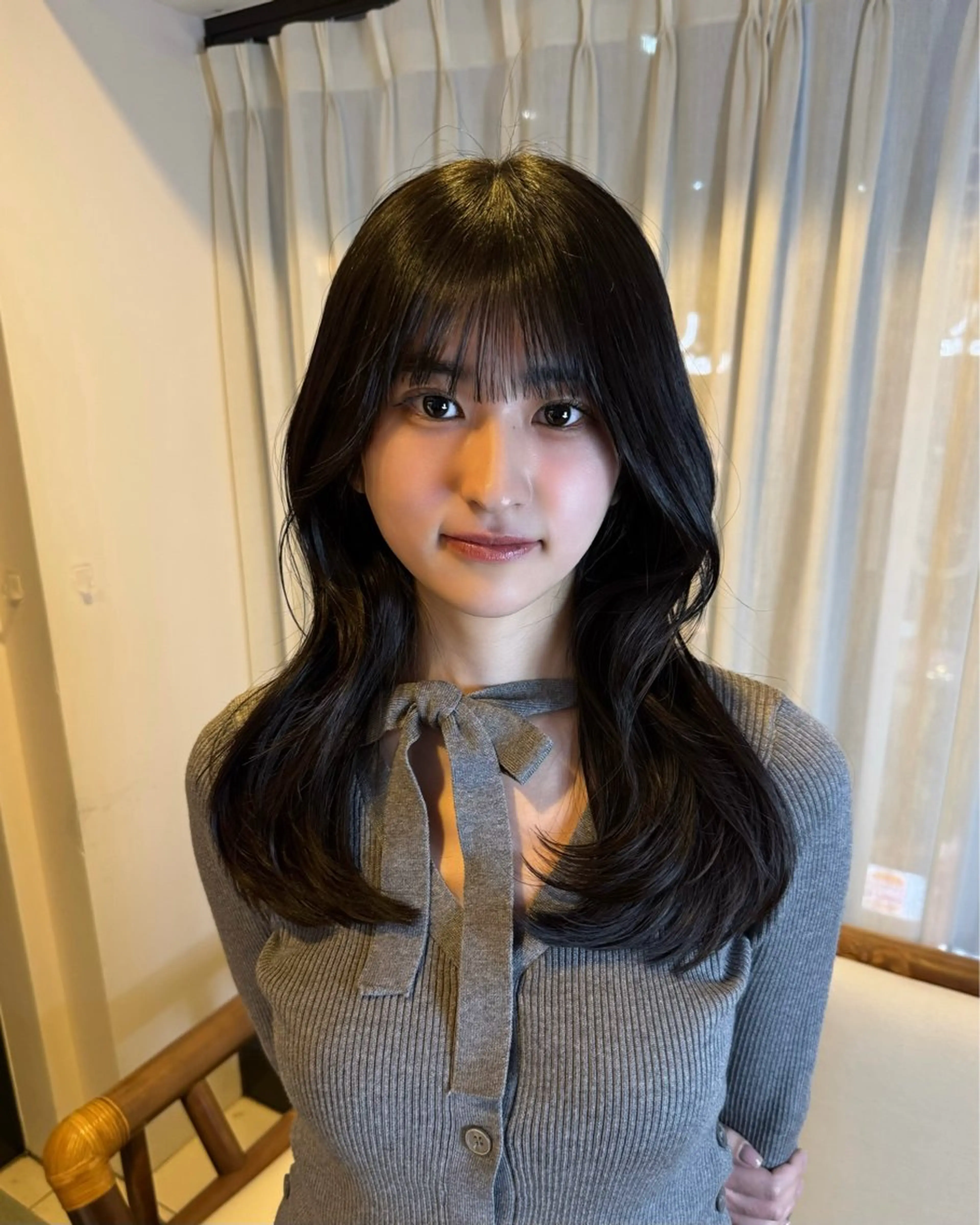 セミロング カラー 黒髪 くびれヘア 韓国風ヘア レイヤーカット カット トリートメント Bonheur銀座 /前田 栞九郎のヘアスタイル