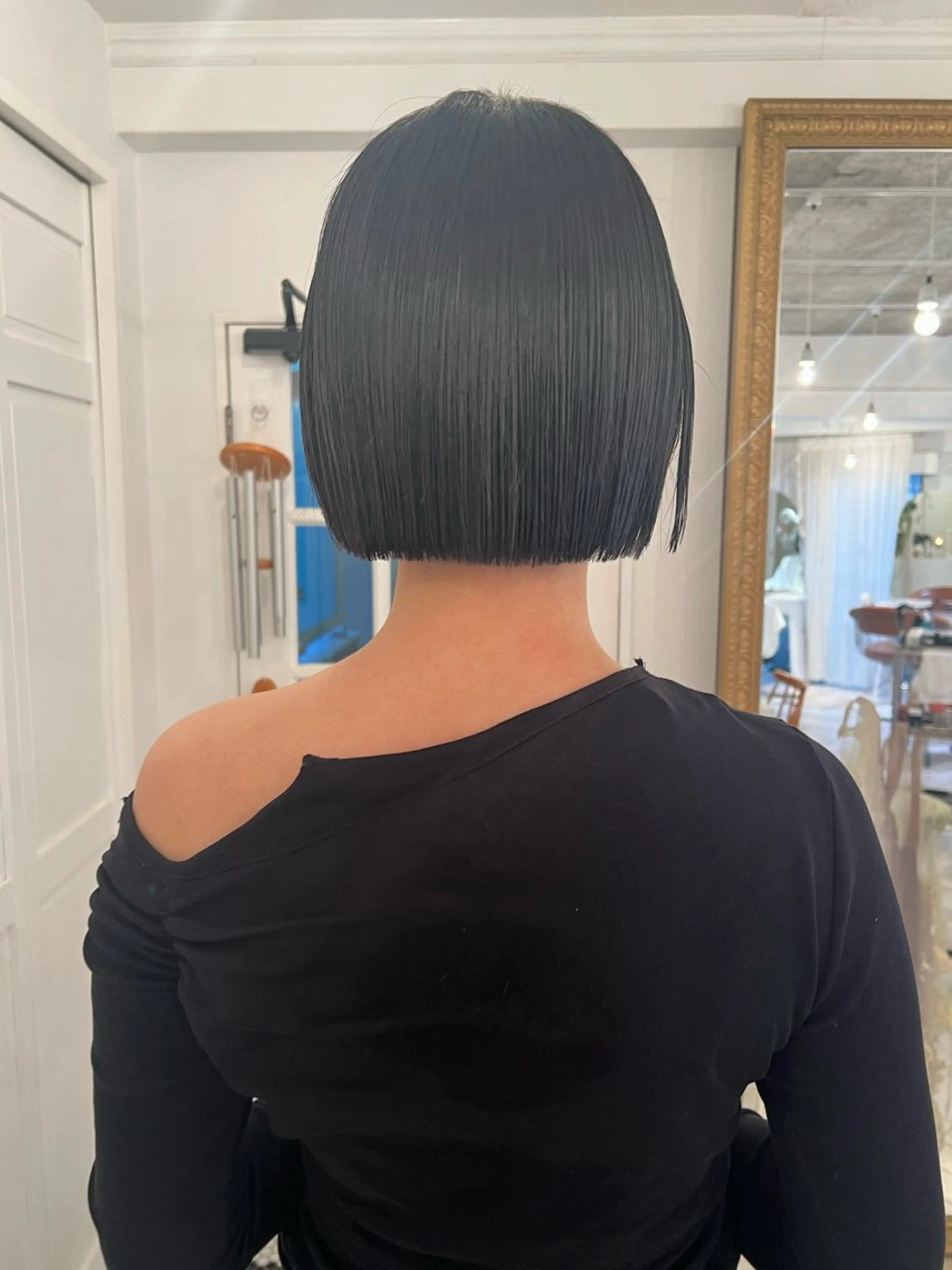 ショート カット ブリーチカラー🎀 韓国風/寺門美優のヘアスタイル