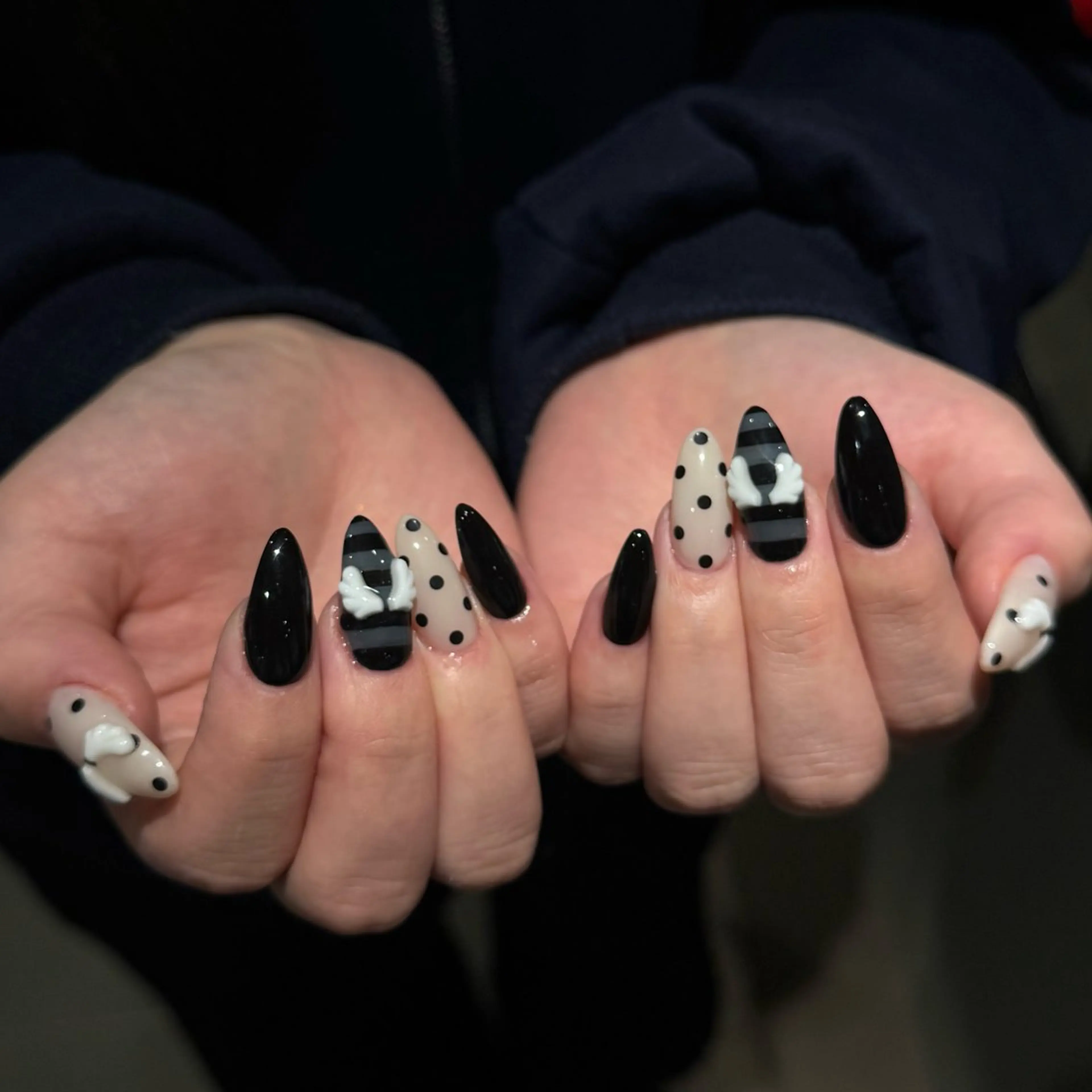 ネイル ボーダー ドット lino u sawaのネイルデザイン