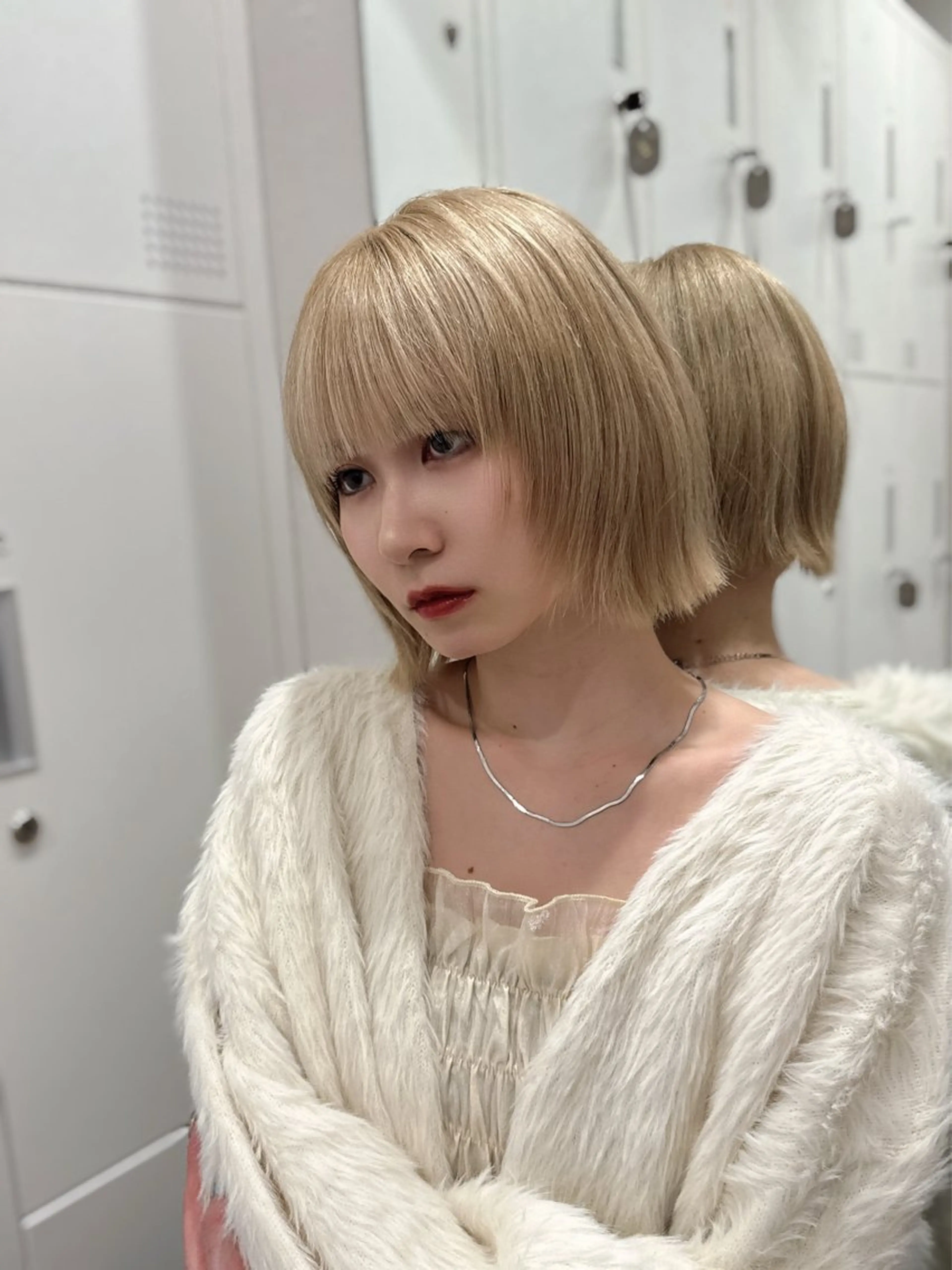 ミディアム ウルフ/レイヤー/ 透明感/大石晴也🦋のヘアスタイル