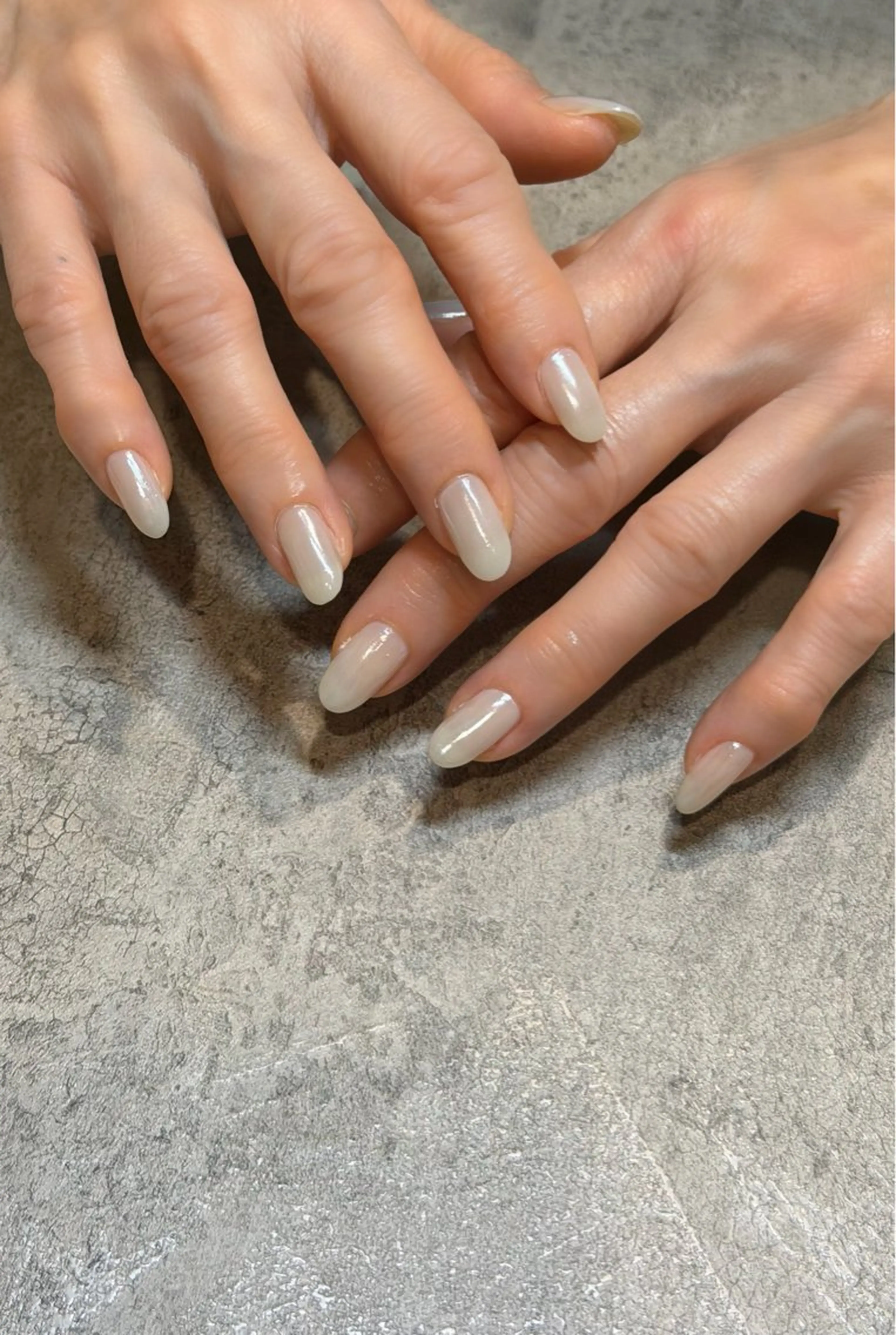 ネイル ミラーネイル ワンカラーネイル SALON  VILLAGE hakata所属・サロン　ビレッジ 博多店　SHIHOのネイルデザイン