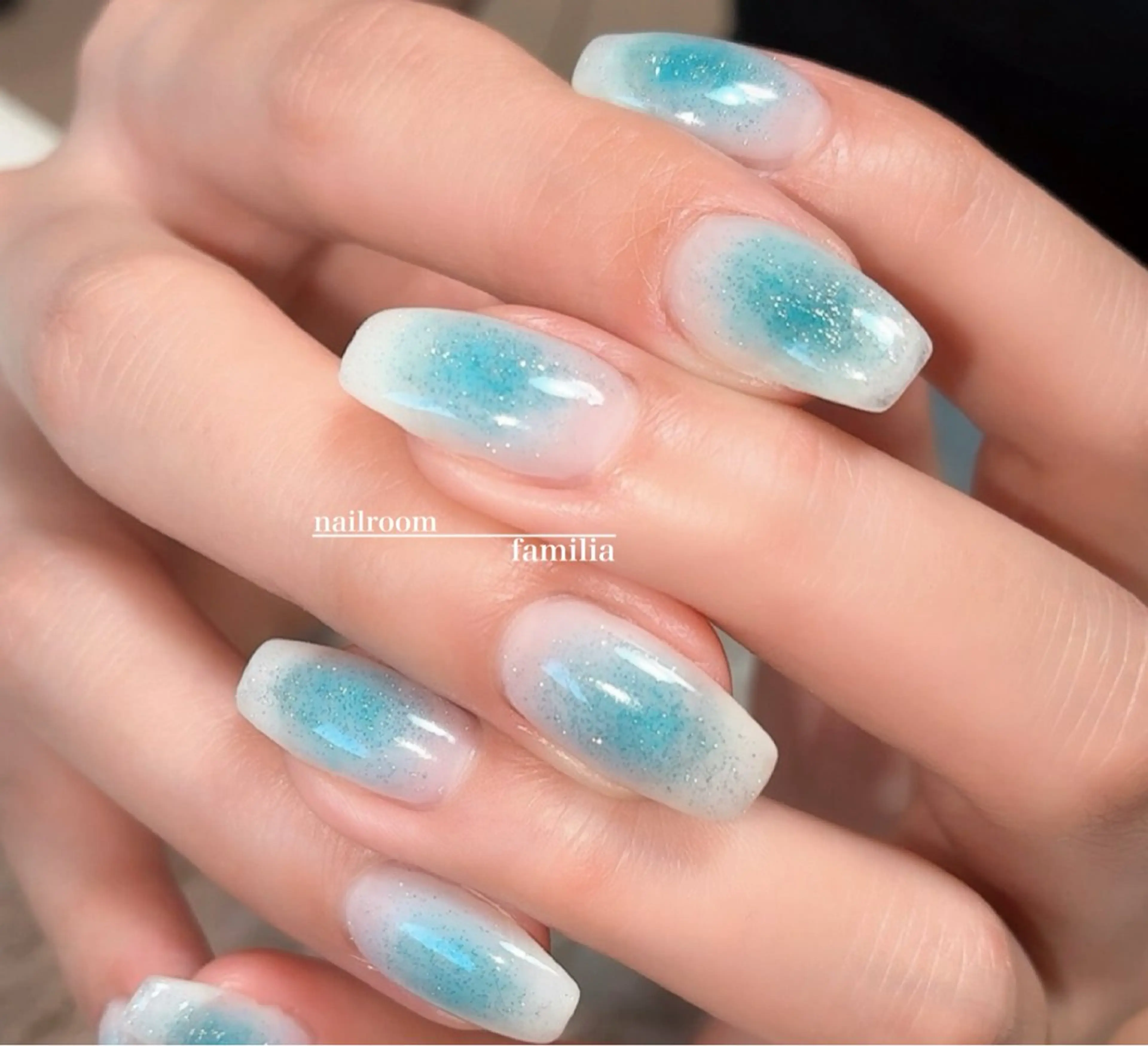 ネイル チークネイル ハンドネイル -nailroom- familiaのネイルデザイン