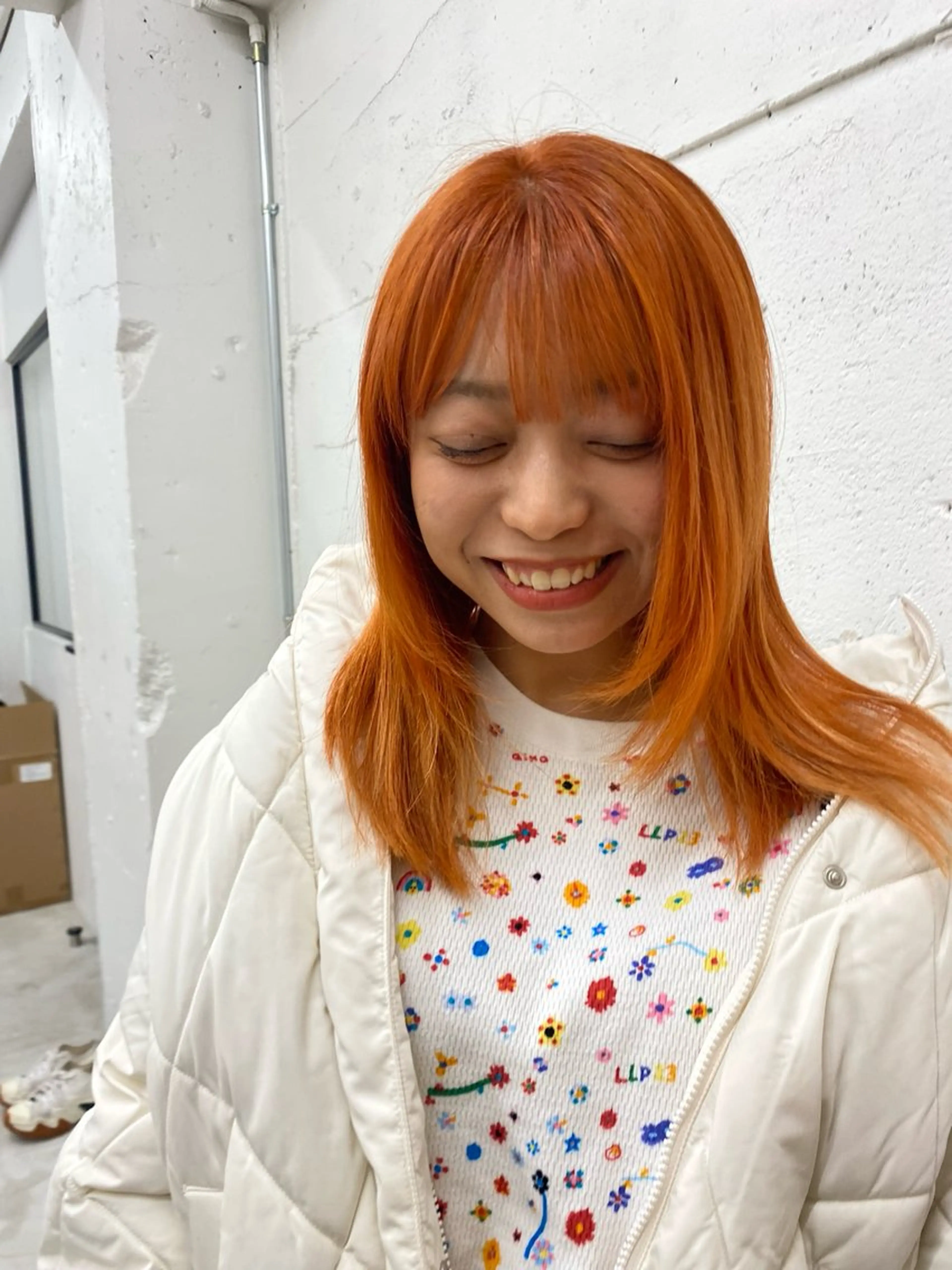 セミロング カラー ブリーチ ブラウンカラー オレンジ オレンジブラウン ヘアカラー tama /カットモデルのヘアスタイル