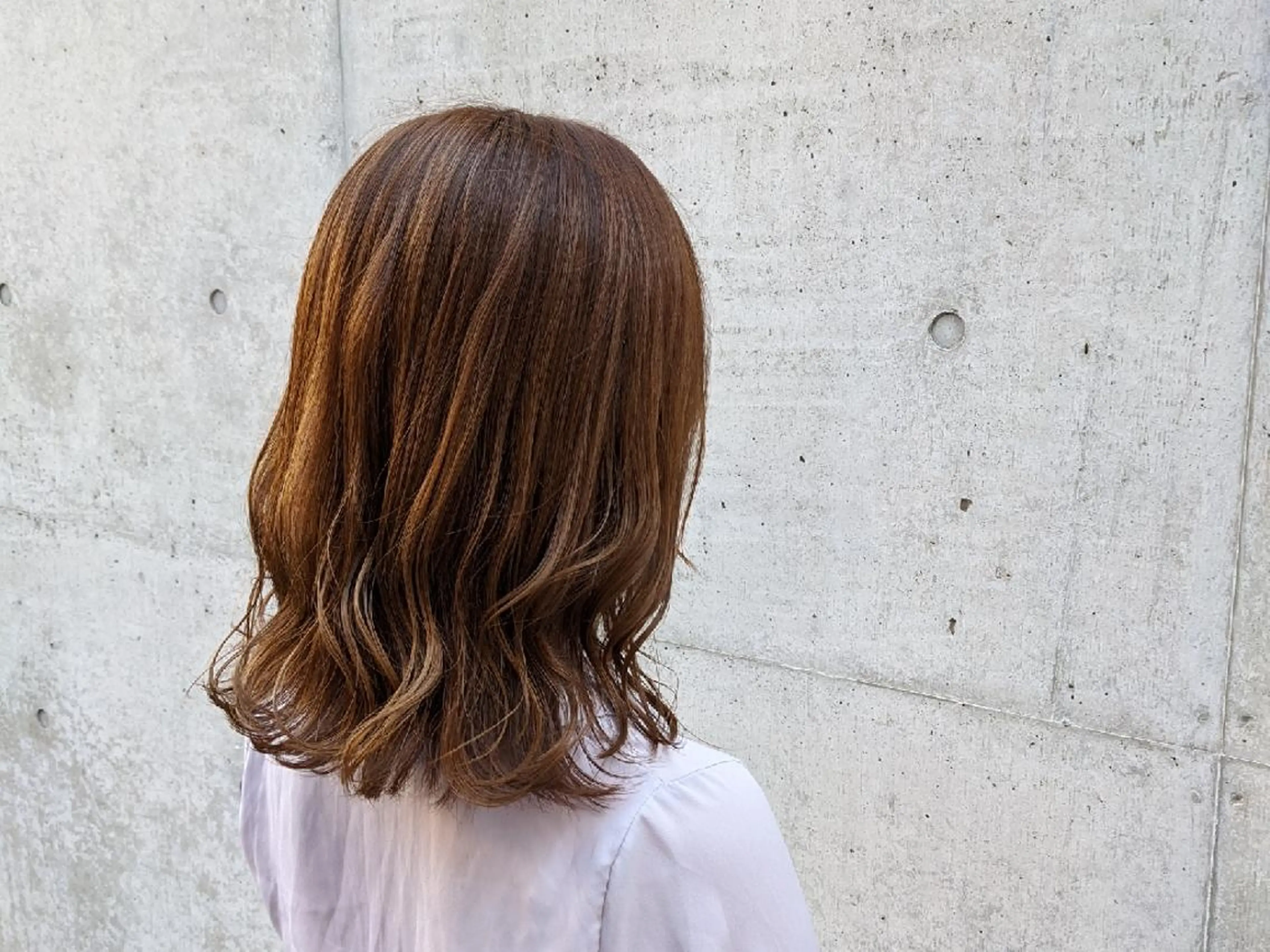 ミディアム 🪞ハイトーン特化 🪞KEISUKEのヘアスタイル