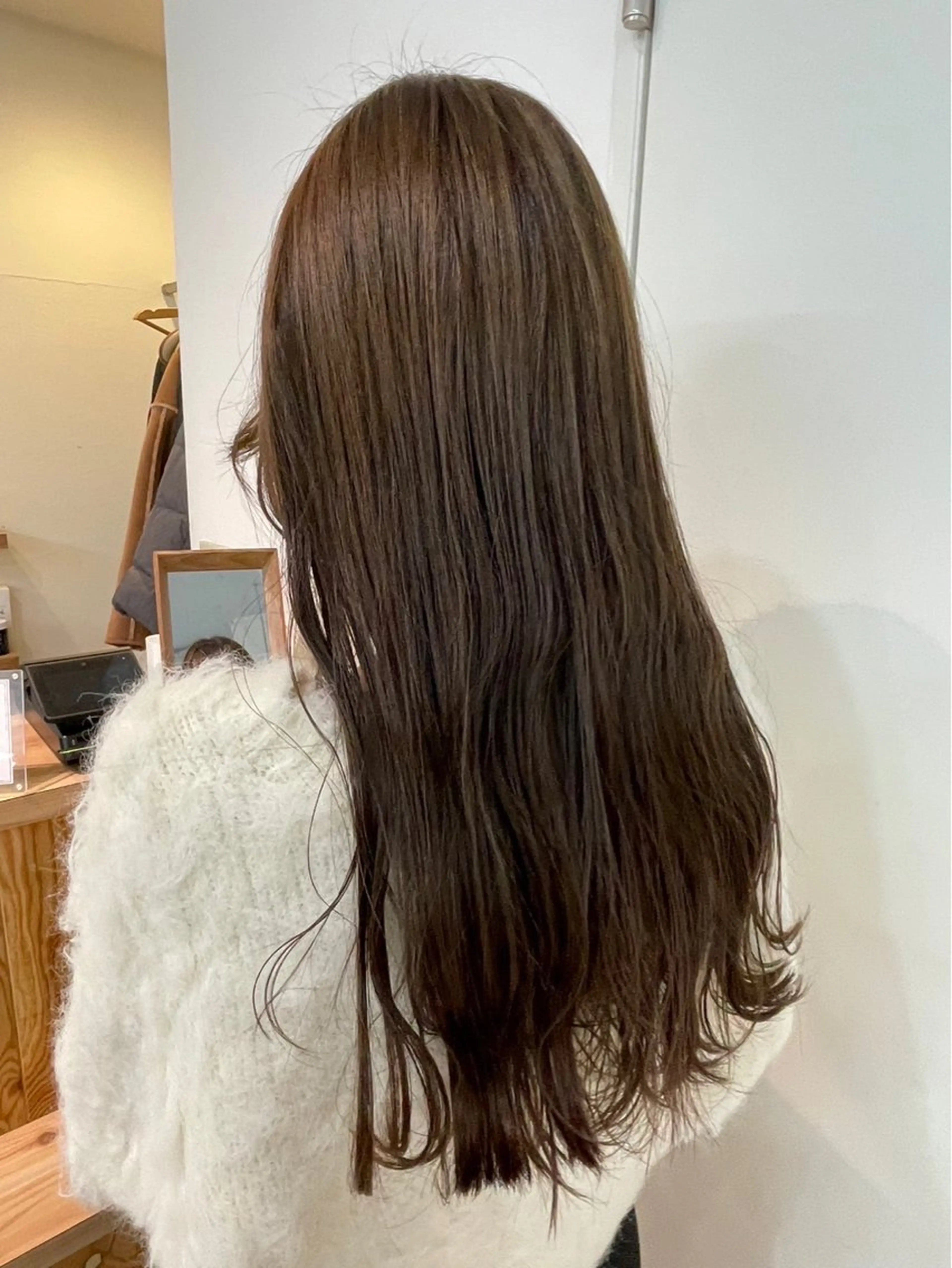 カラー 東 尚人のヘアスタイル